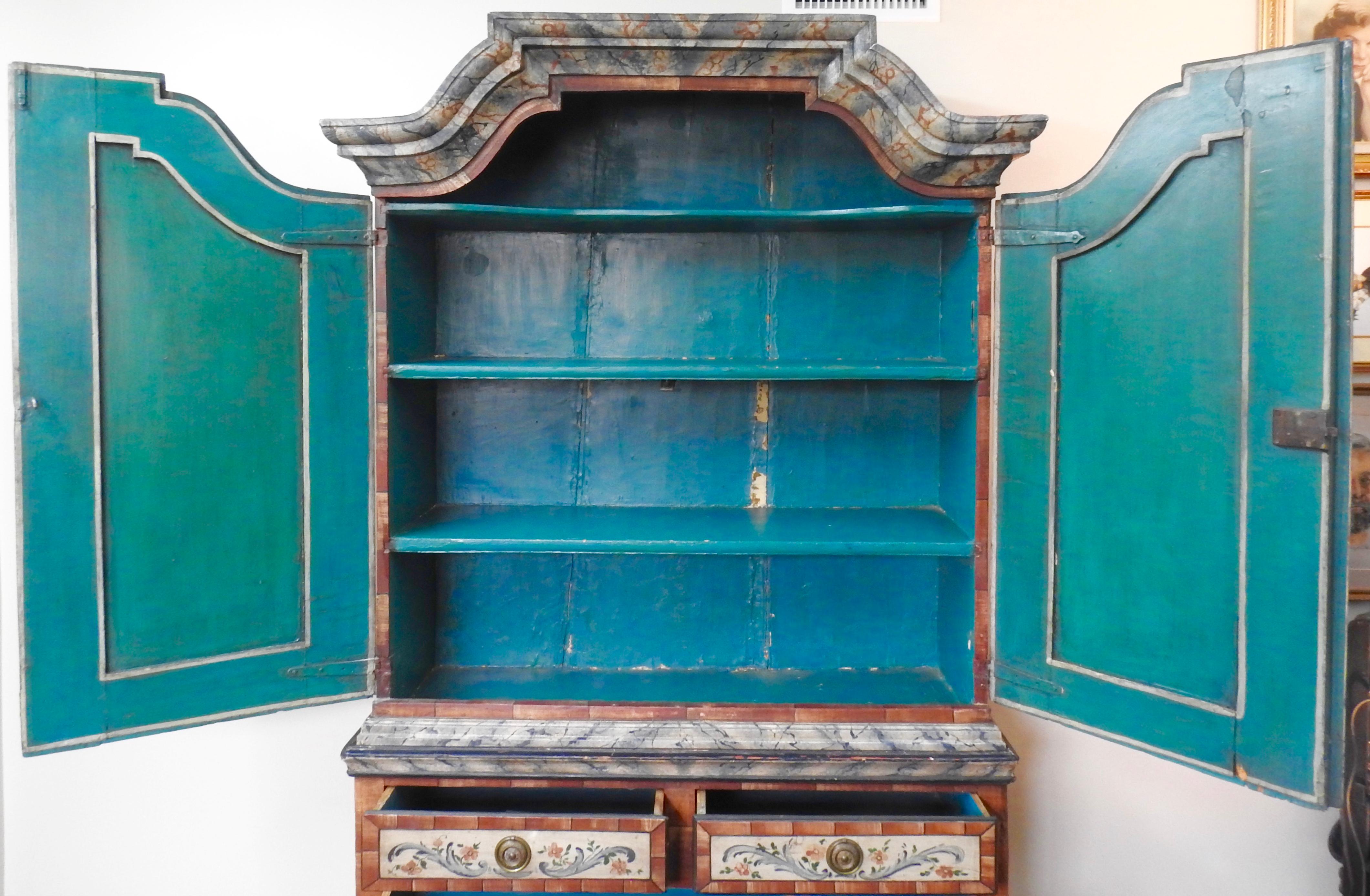 Exquisite Late 18th Century Scandinavian Painted Wardrobe For Sale 14