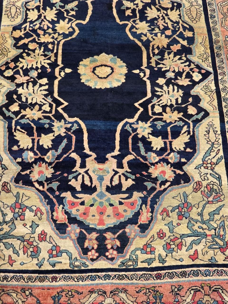 Exquisiter antiker Sarouk Farahan-Teppich aus dem späten 19. Jahrhundert, CIRCA 1870er Jahre - 78 x 50 im Angebot 5