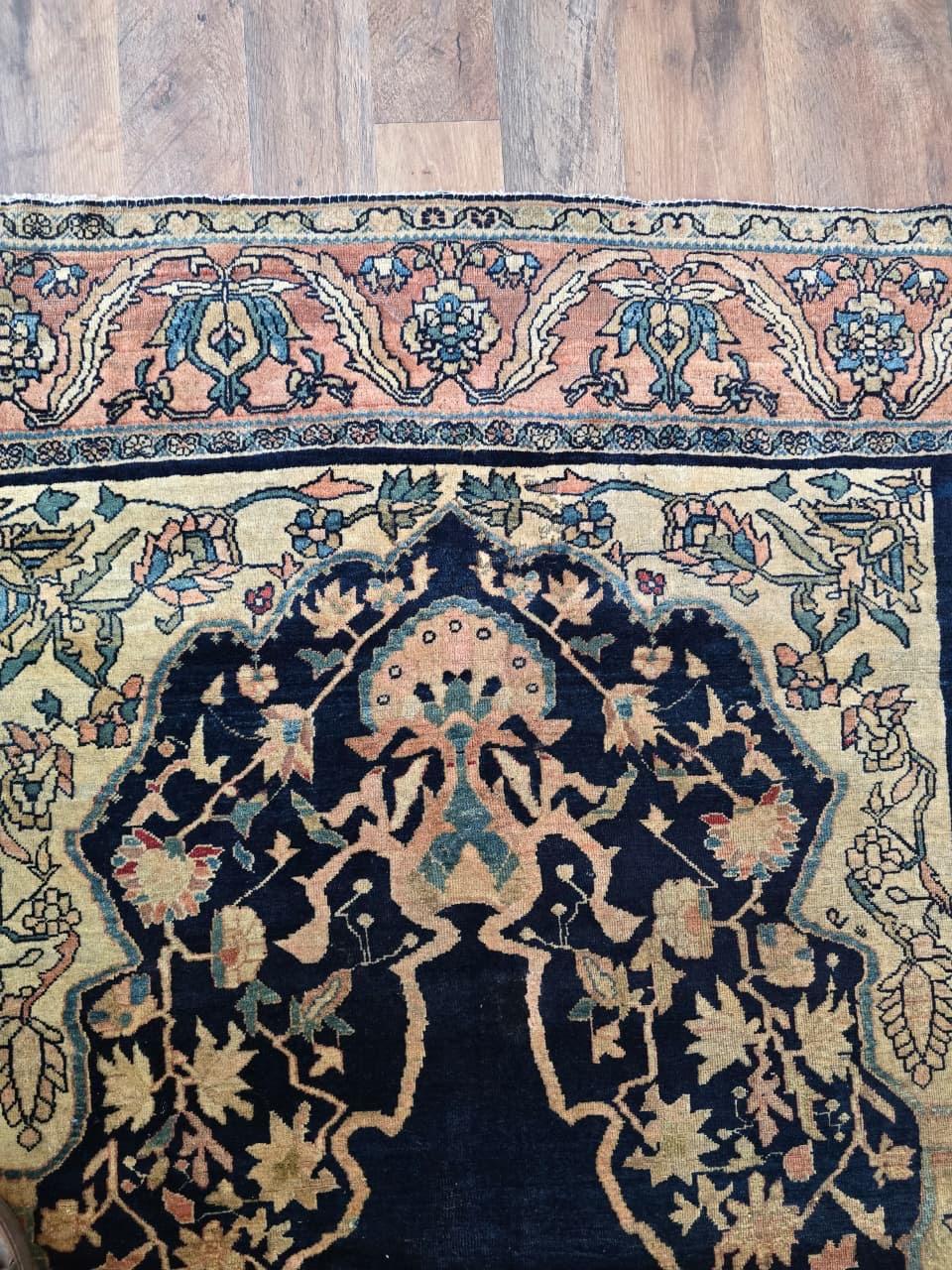 Exquisiter antiker Sarouk Farahan-Teppich aus dem späten 19. Jahrhundert, CIRCA 1870er Jahre - 78 x 50 im Angebot 6