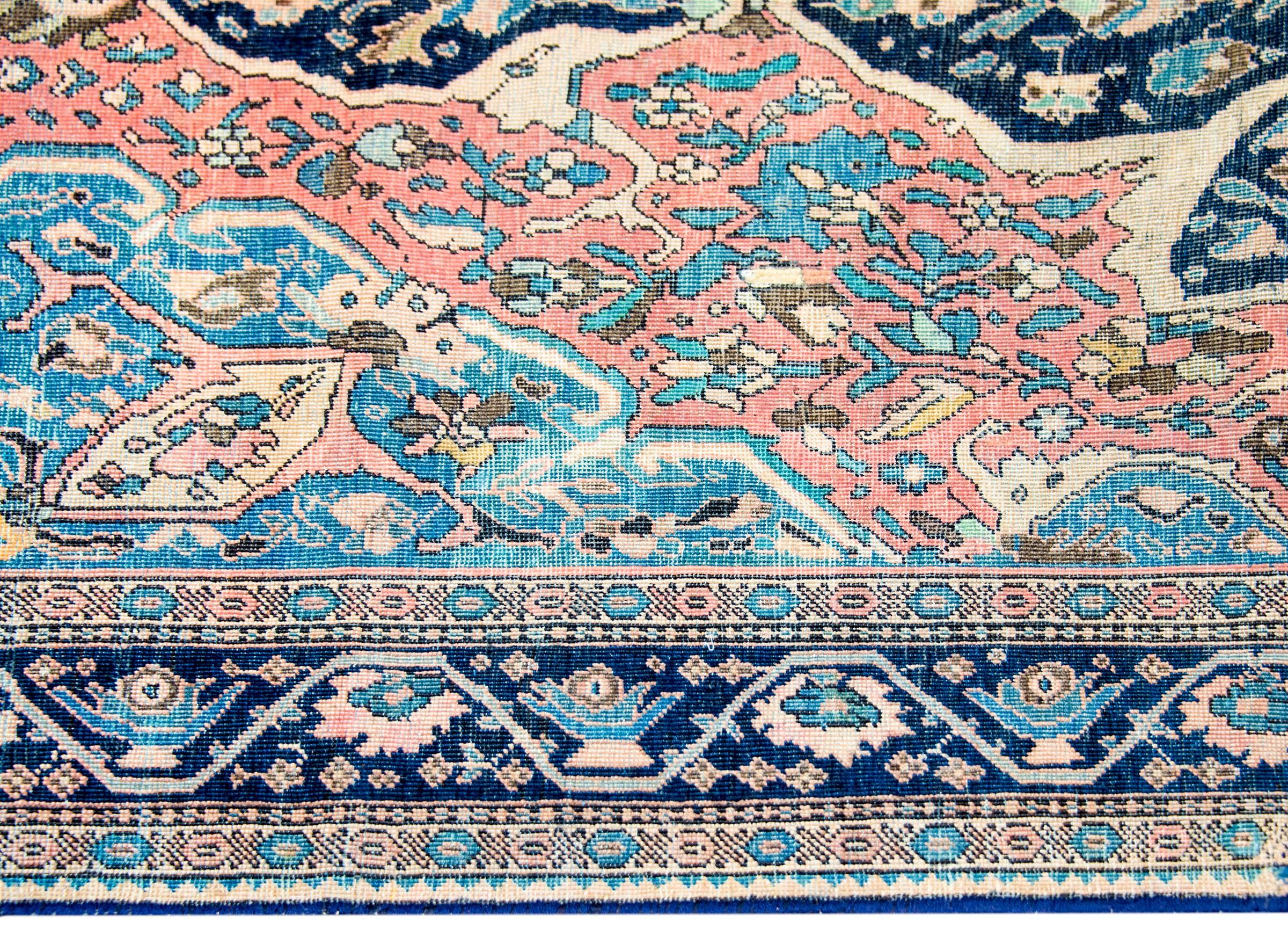 Exquisite Late 19th Century Sarouk Farahan Rug In Good Condition For Sale In Chicago, IL
