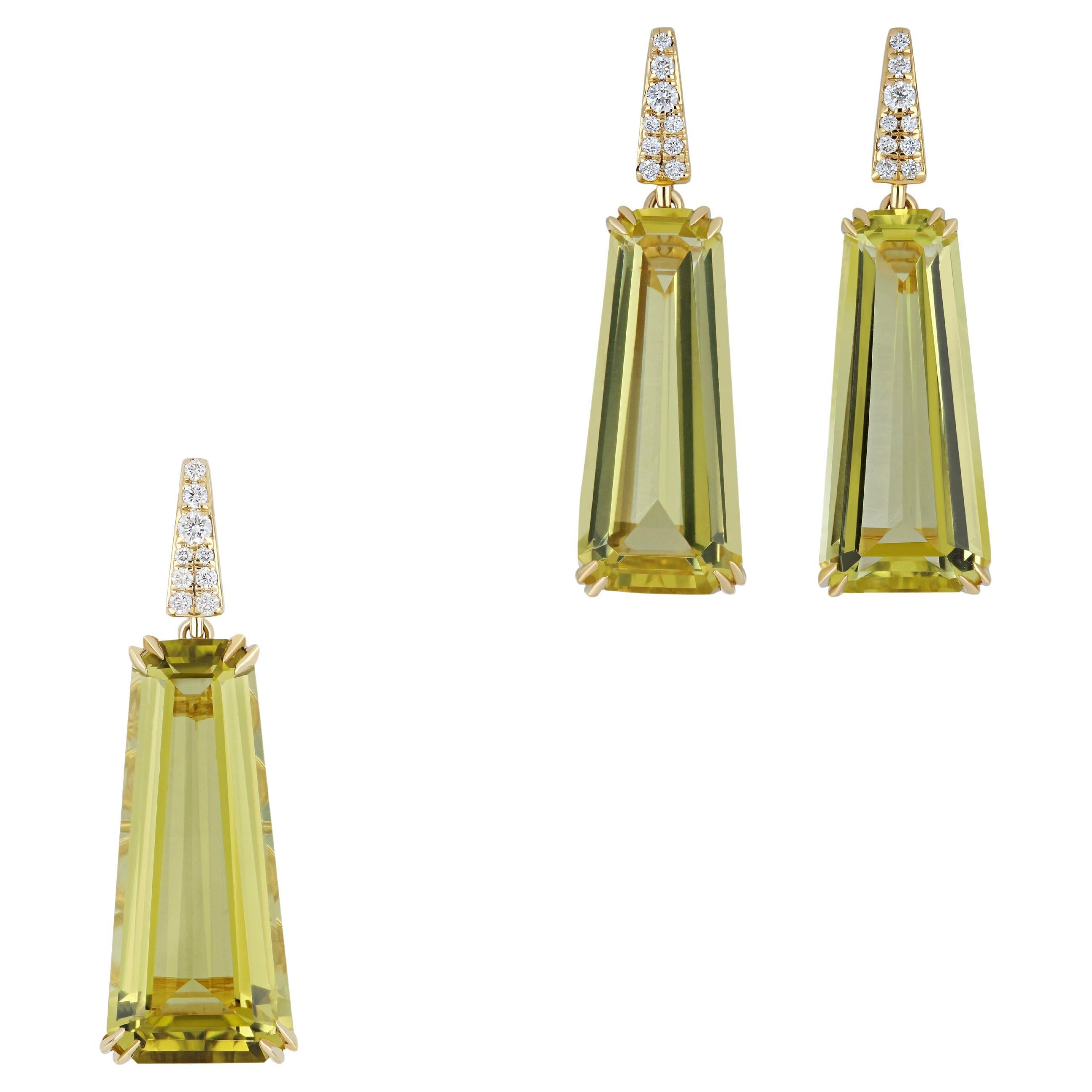 Exquisite Lemon Quartz & Diamond Studded Pedant & Earrings Set in 18 K Gold For Sale