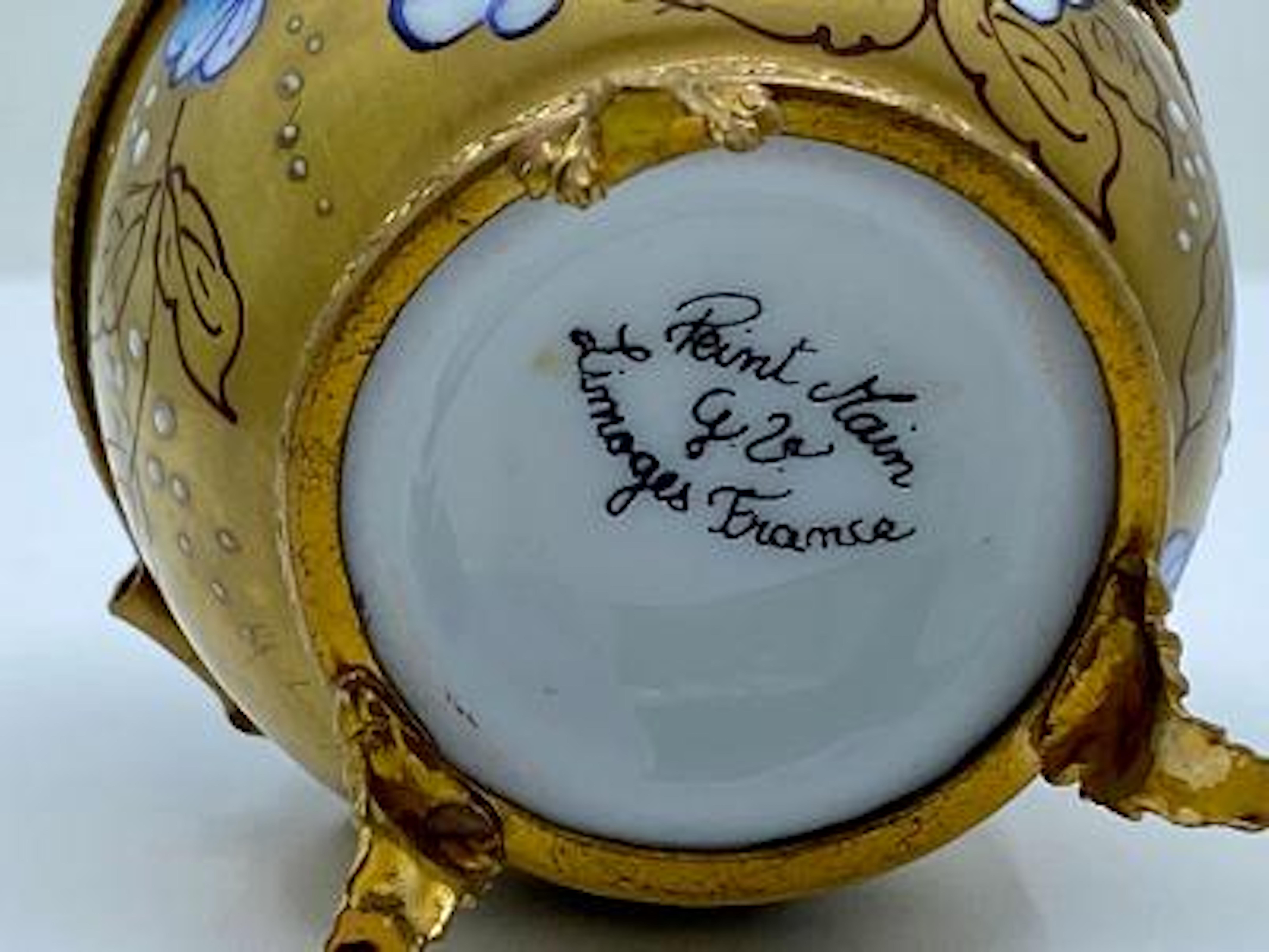 20th Century Exquisite Limoges France 24-Karat Gold Porcelain Egg with Perfume Bottle Inside