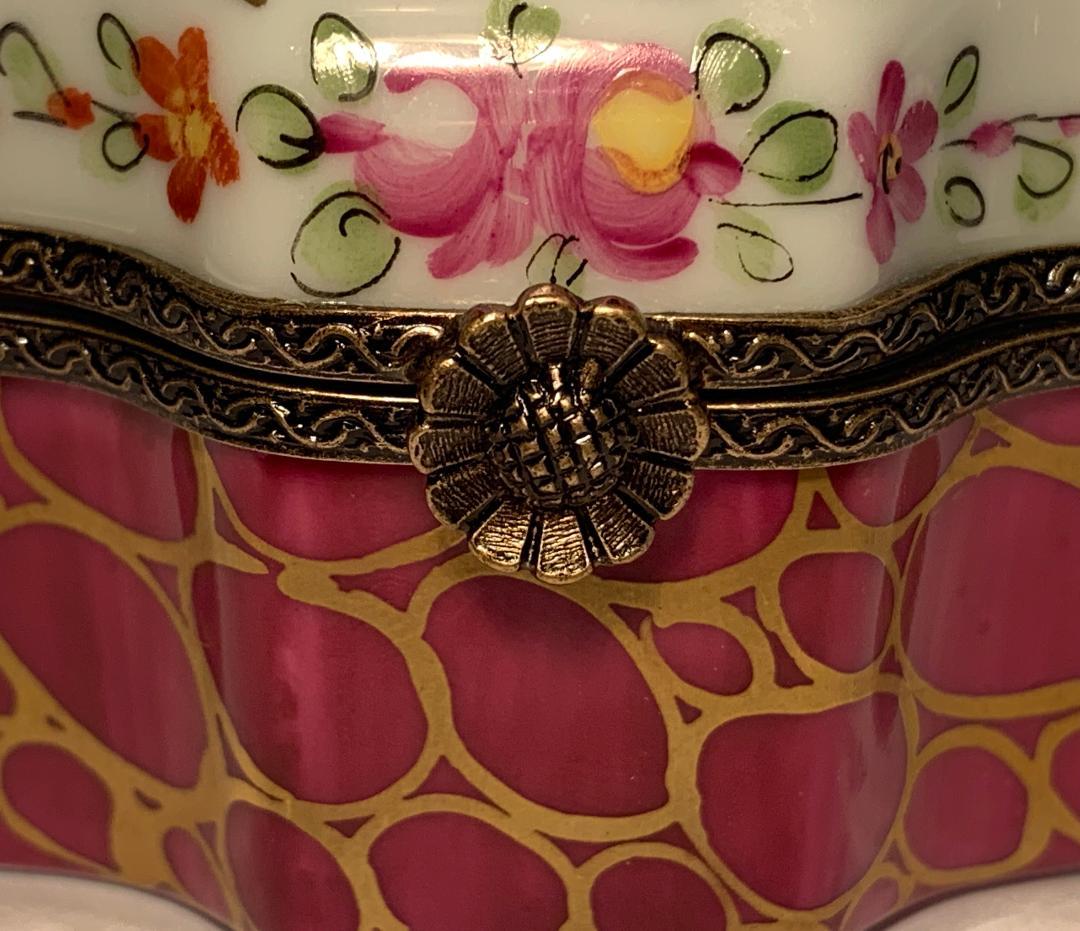 French Exquisite Limoges France Peint Main Porcelain Box with 4 Perfume Bottles Inside