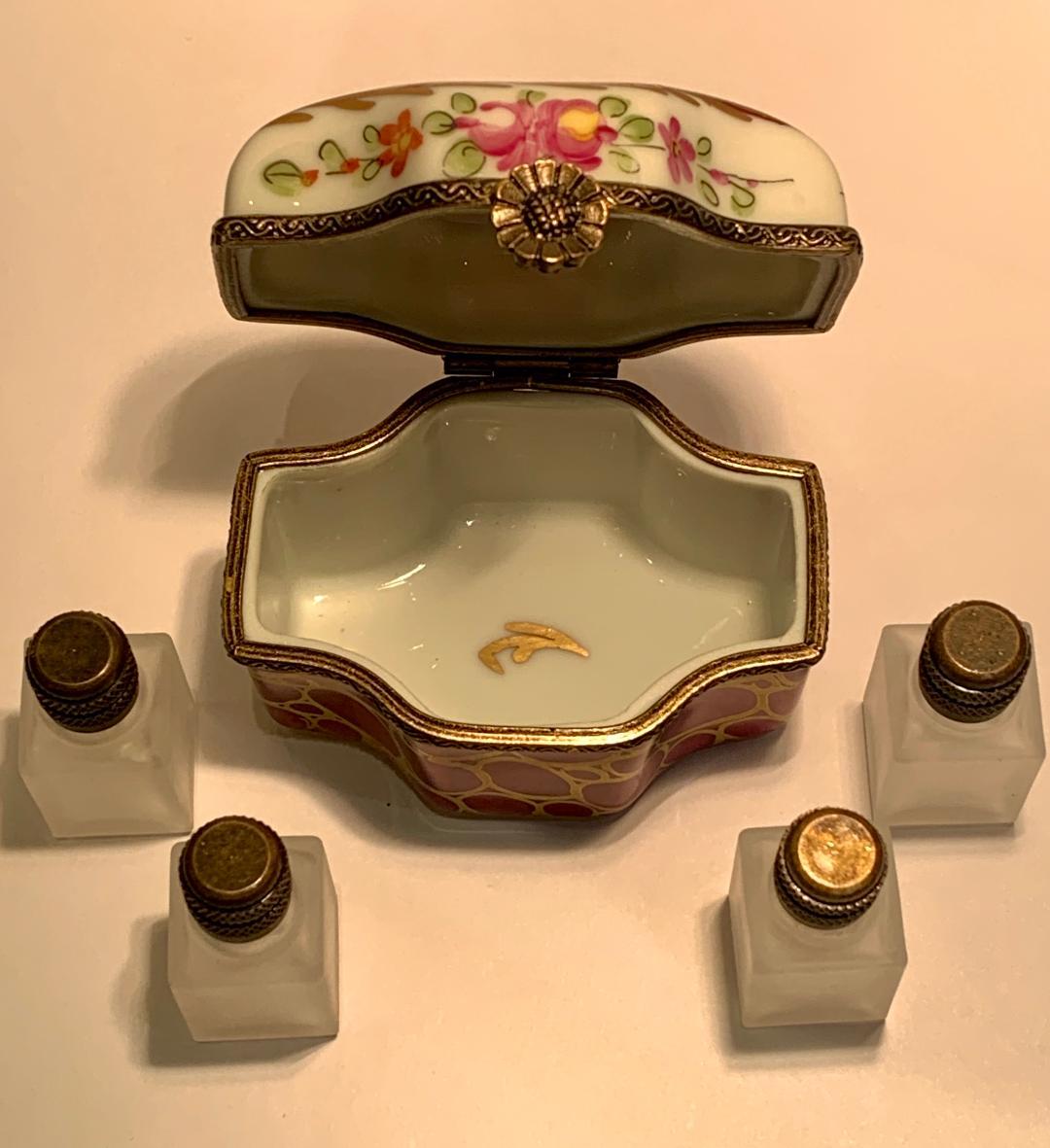 Frosted Exquisite Limoges France Peint Main Porcelain Box with 4 Perfume Bottles Inside