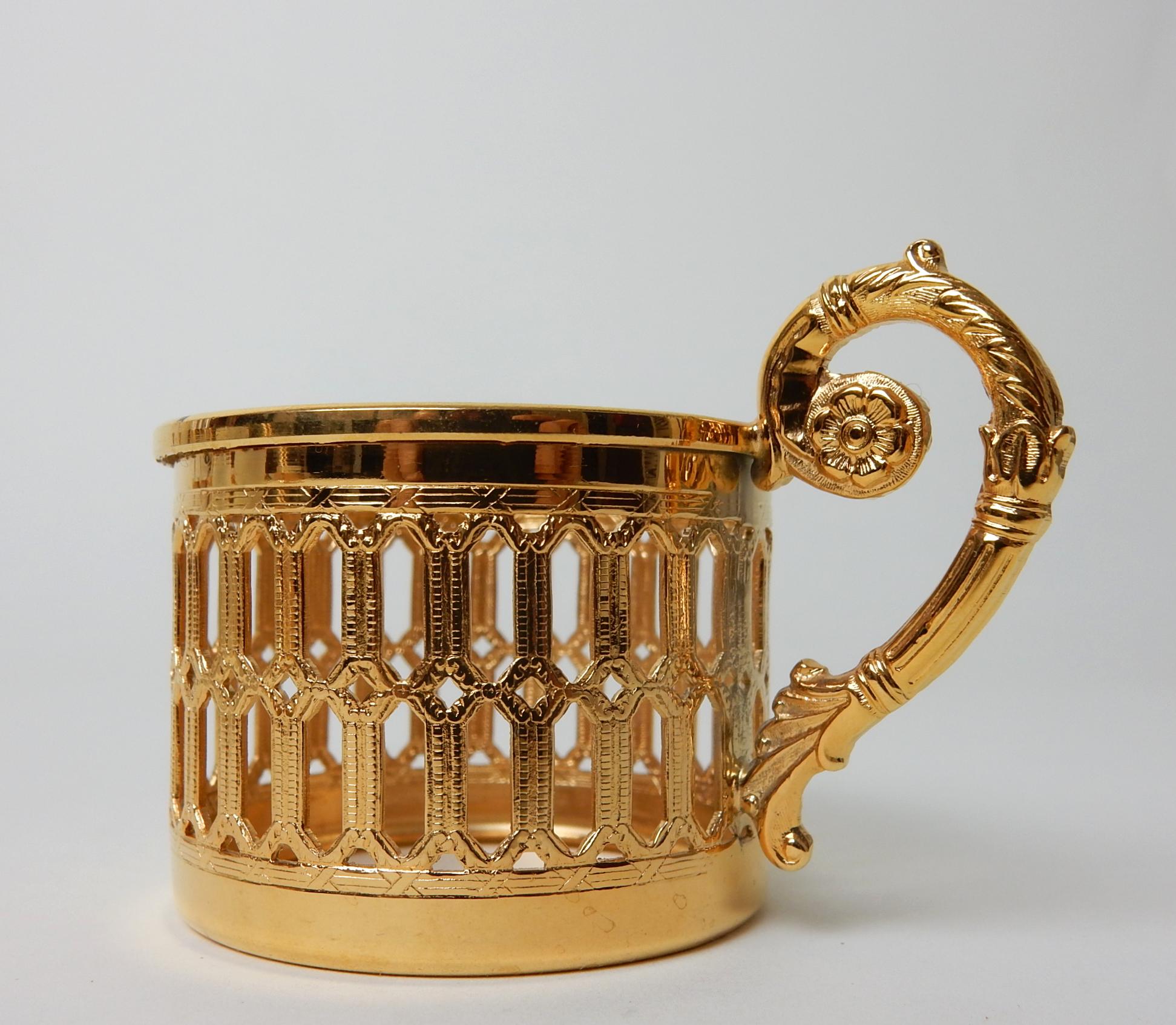Exquisite Luxe Arzberg Gold & Porcelain Espresso Cup Set  In Good Condition In Las Vegas, NV