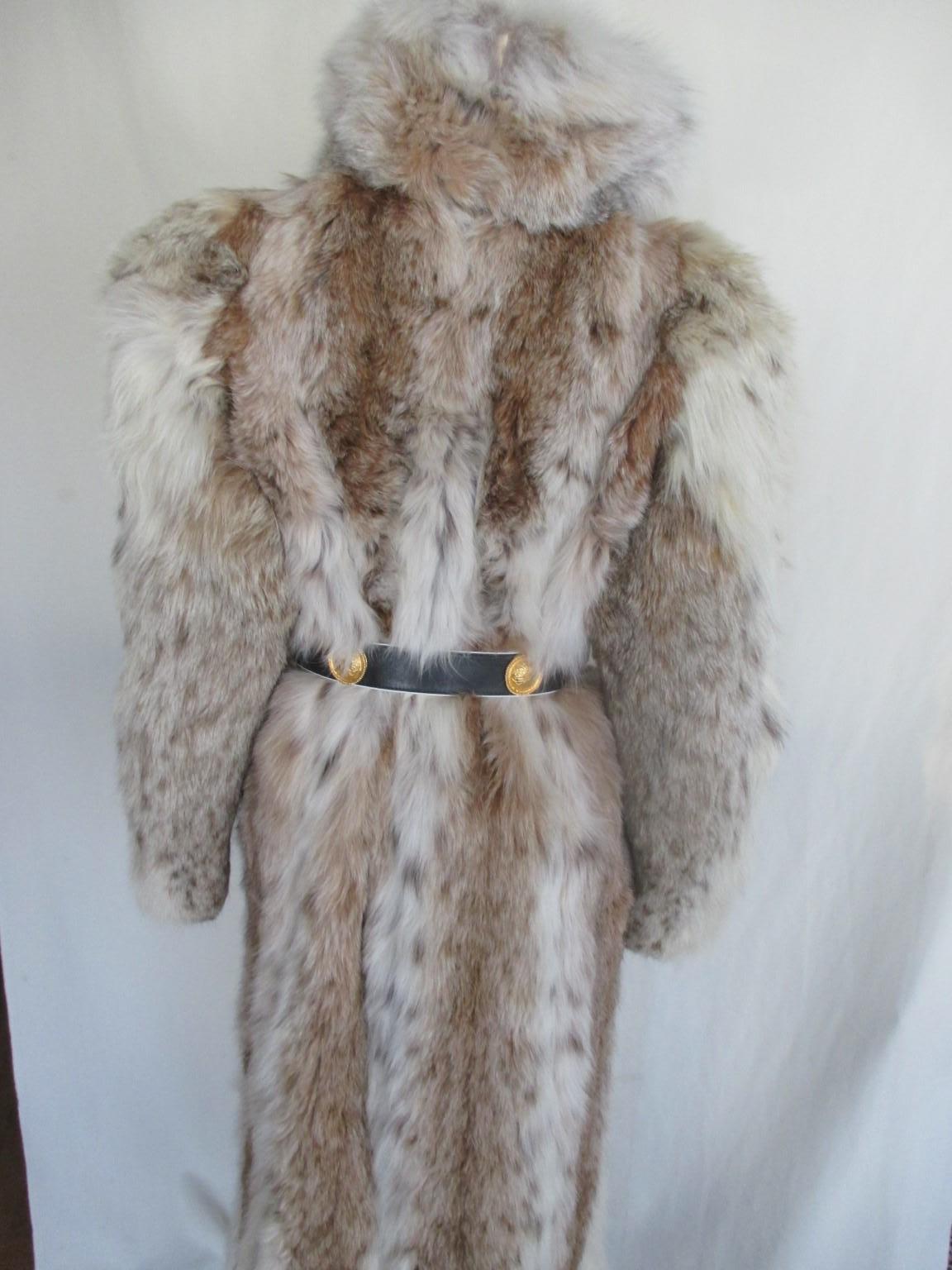Exquisite Lynx Fur Long Coat In Good Condition In Amsterdam, NL