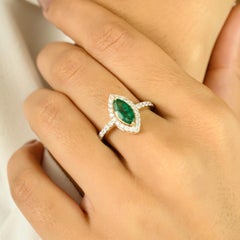 Exquisite Marquise Shape Emerald & Halo Diamond Engagement Ring 18k Yellow Gold