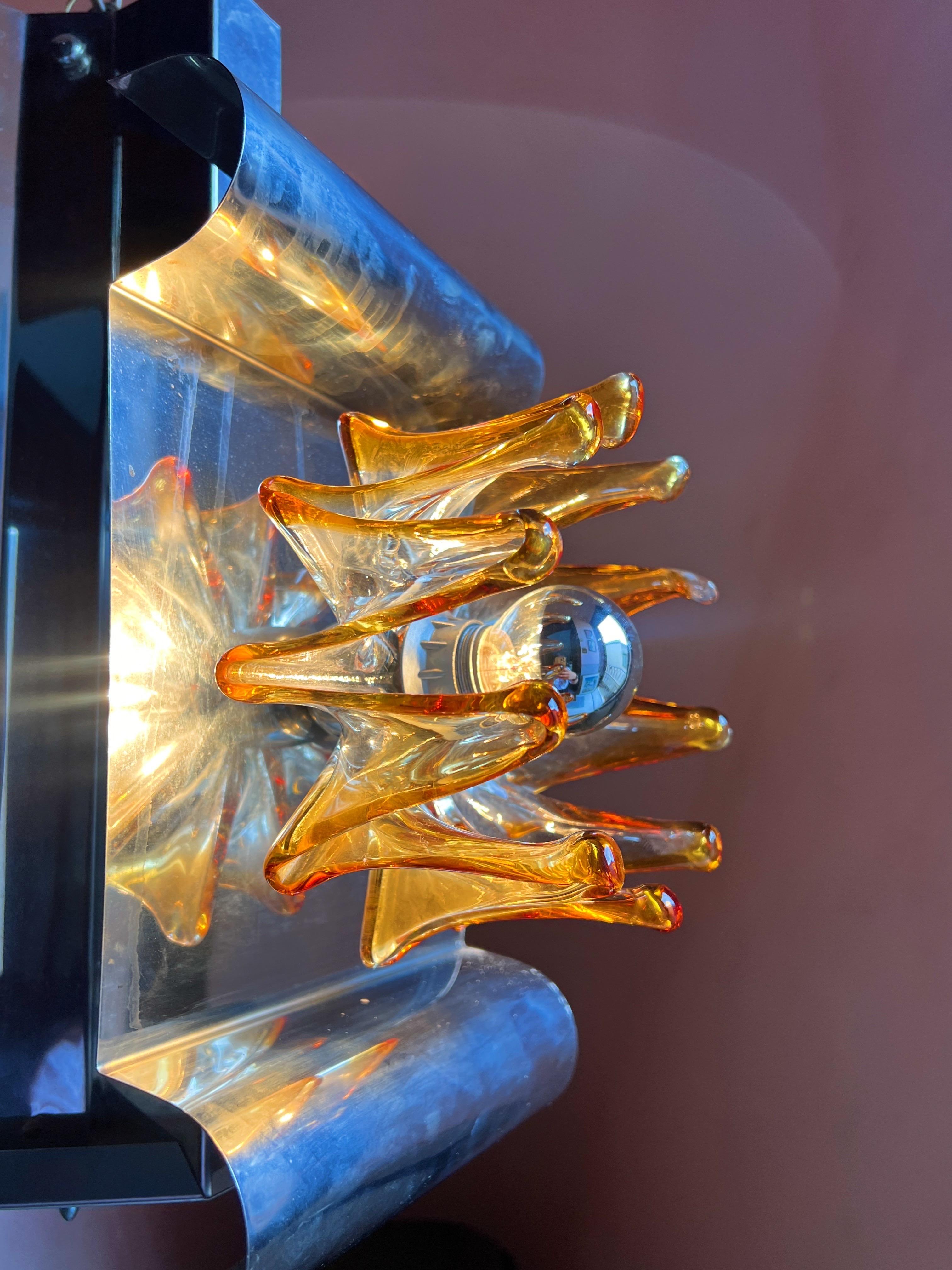 Mid-Century moderno Squisita lampada a sospensione Mazzega Murano di Carlo Nason, 1970 in vendita