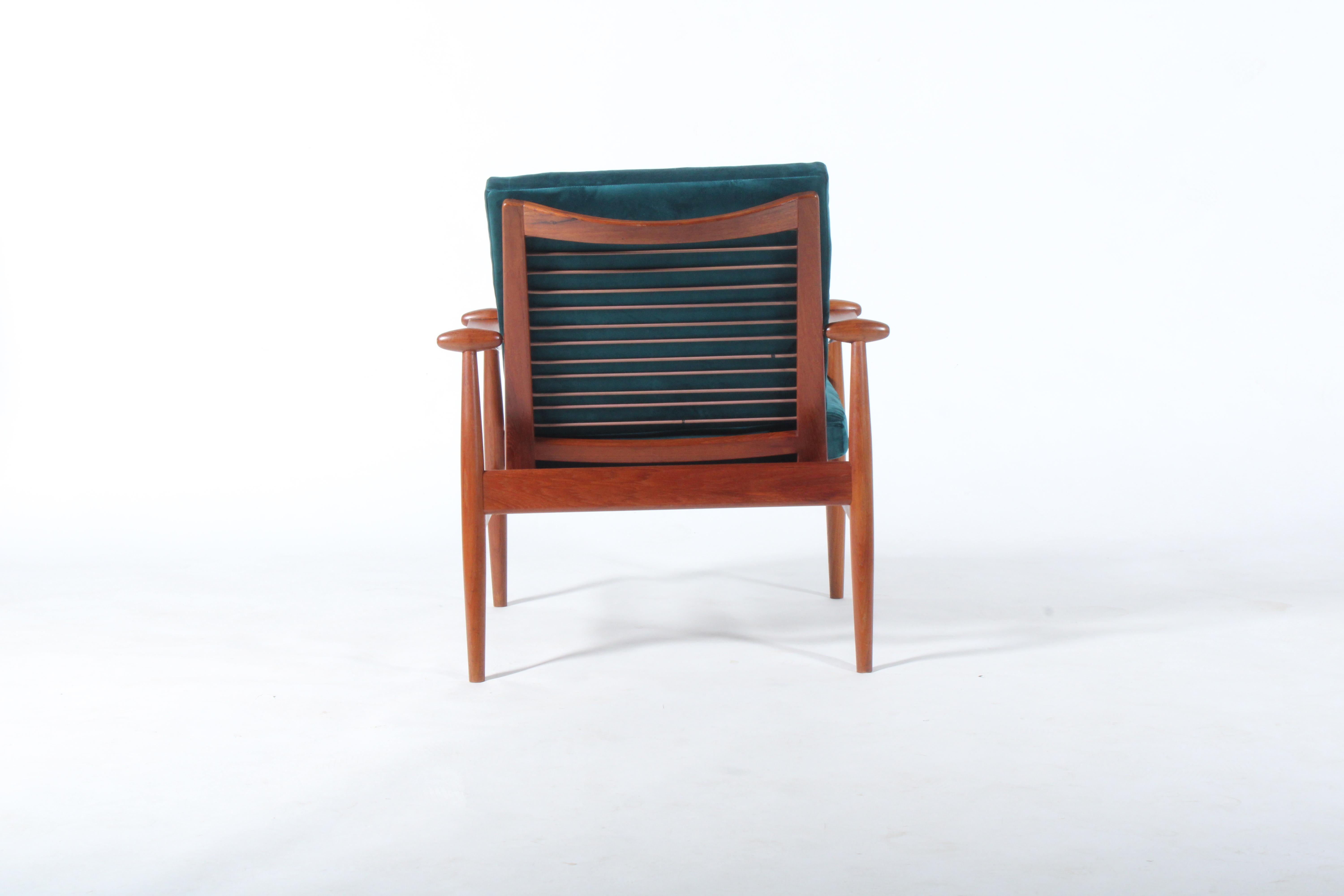 Exquisite Mid Century Danish Spade Chair By Finn Juhl For France & Son In Teak For Sale 5