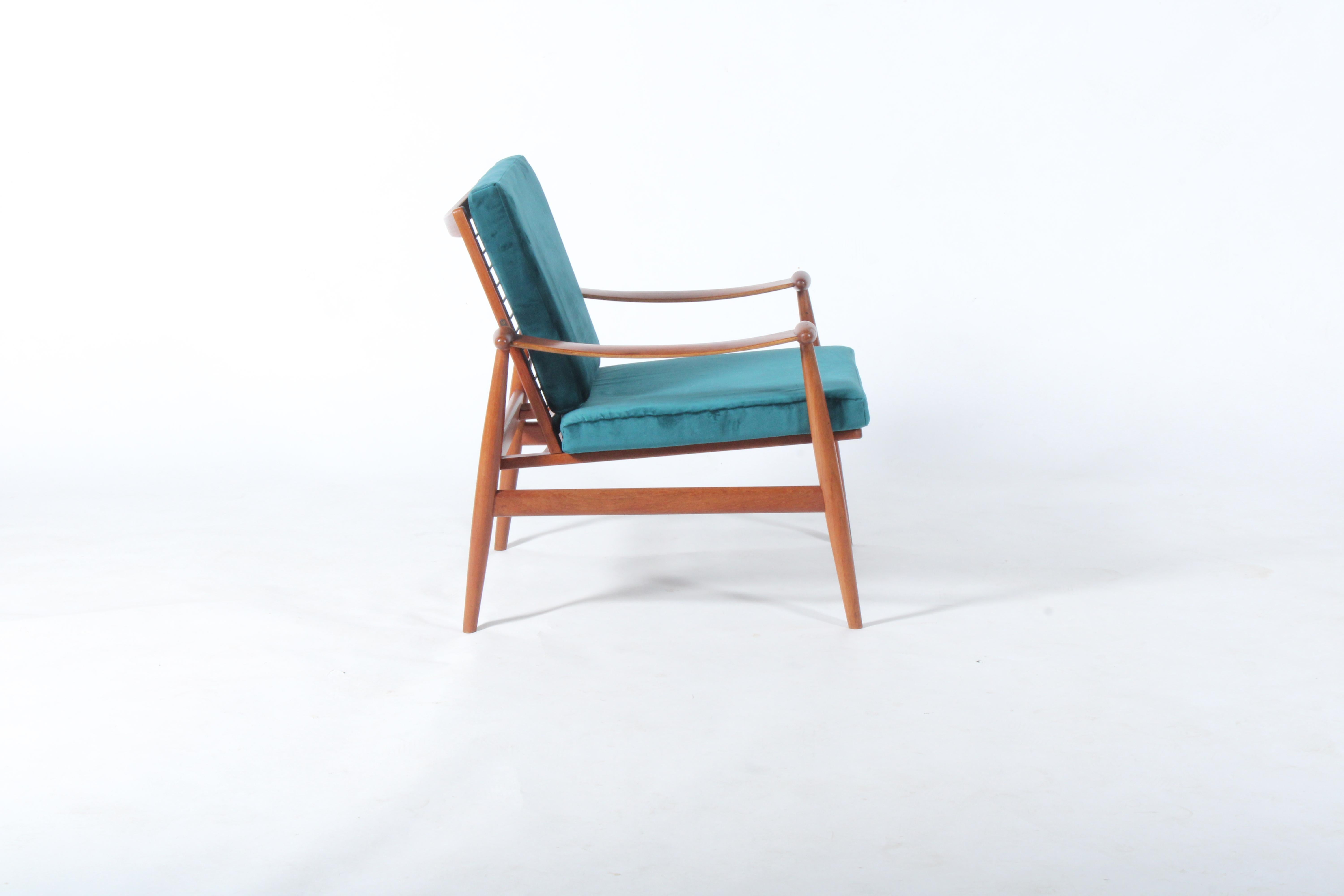 Fait main Exquise chaise danoise du milieu du siècle dernier en teck de Finn Juhl pour France & Son en vente