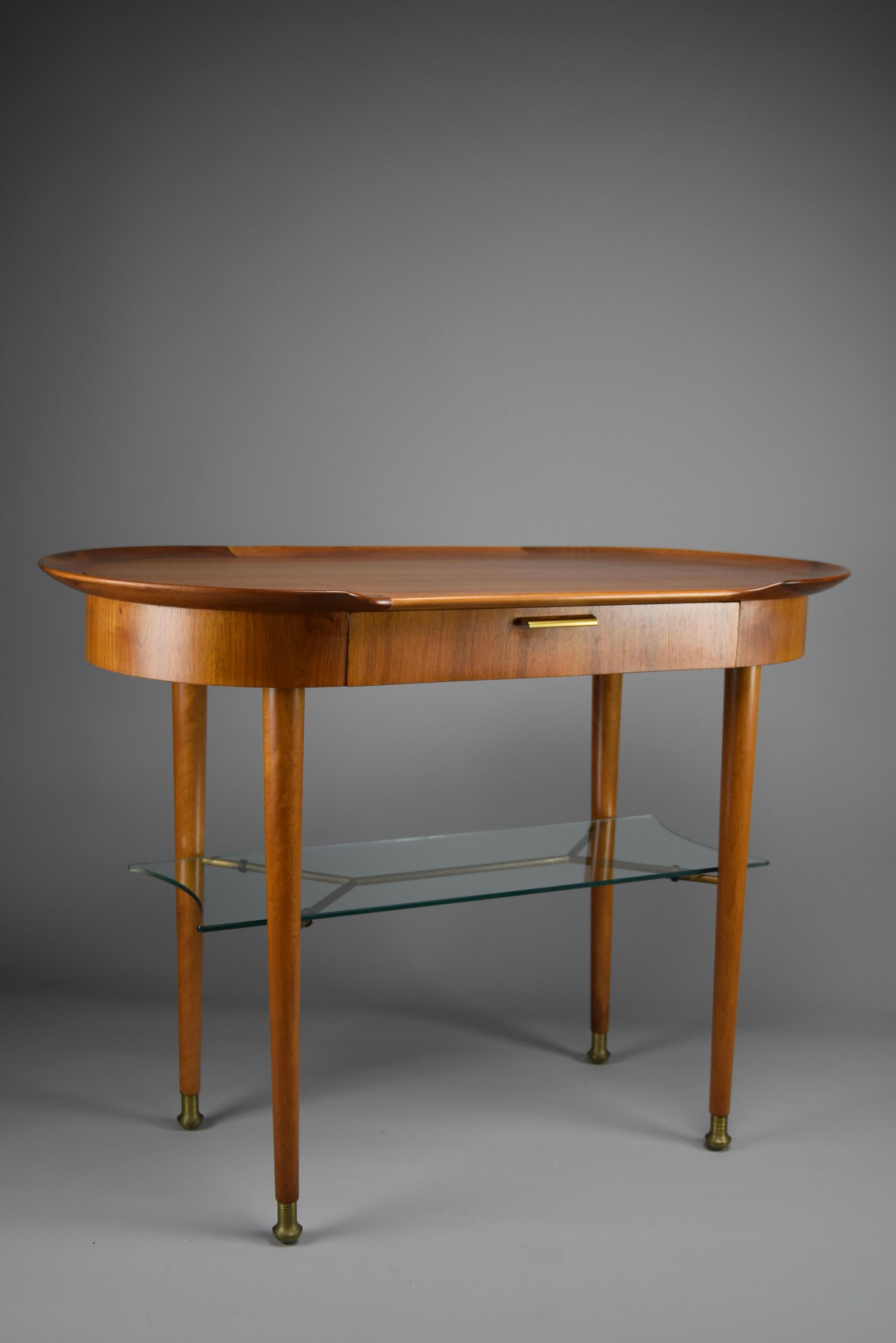 Exquisite Mid Century Entrance  Console Table For Sale 4