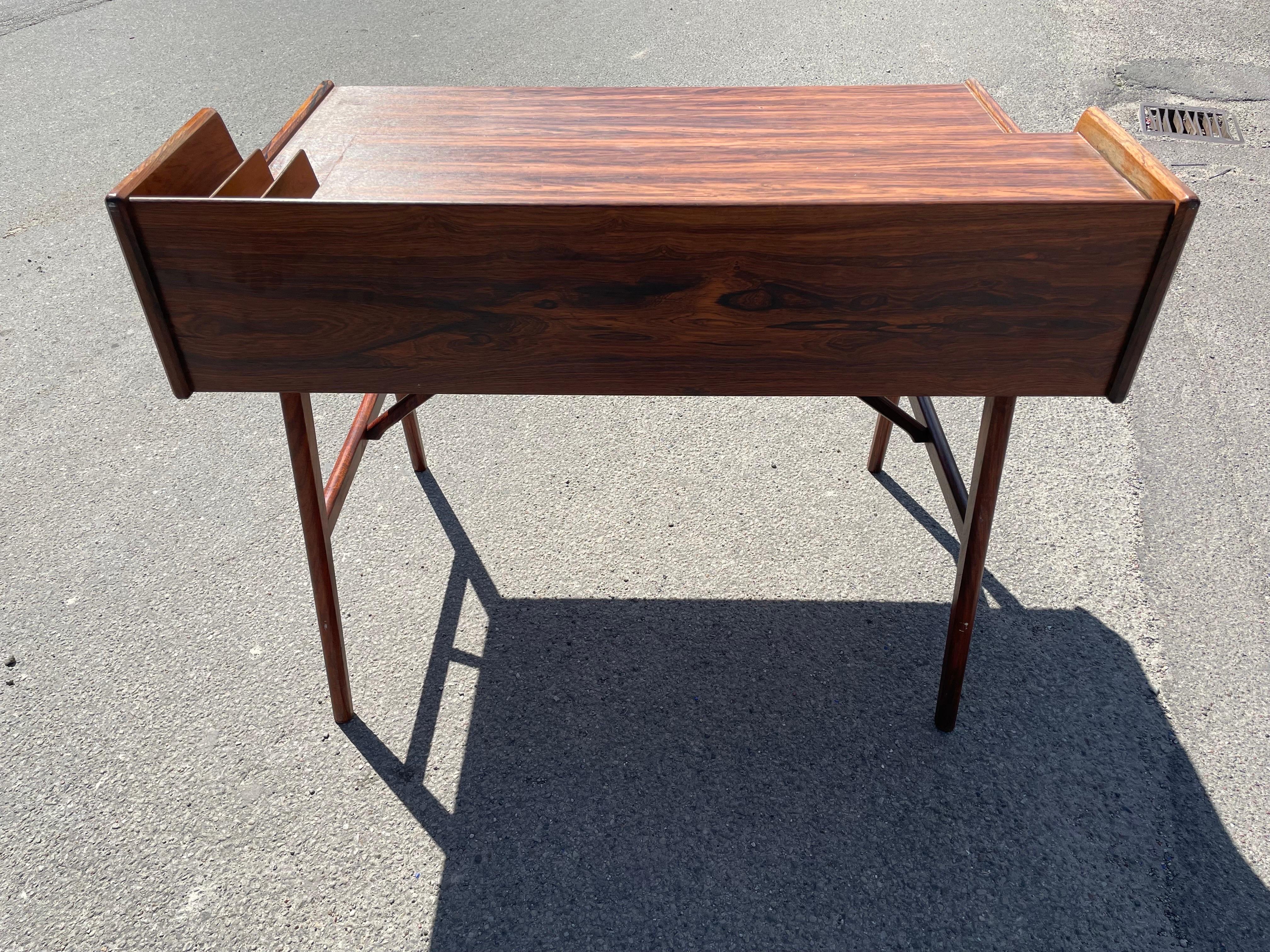 Mid-Century Modern Exquisite mid-century modern desk by Arne Wahl Iversen, 1970´s