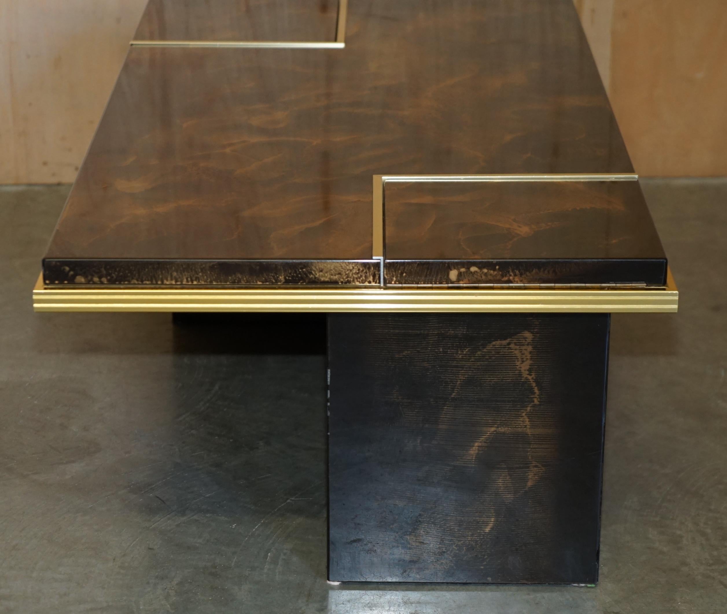 Table de stockage mi-siècle moderne, recouverte de dentelle laquée à la main, exquise en vente 3