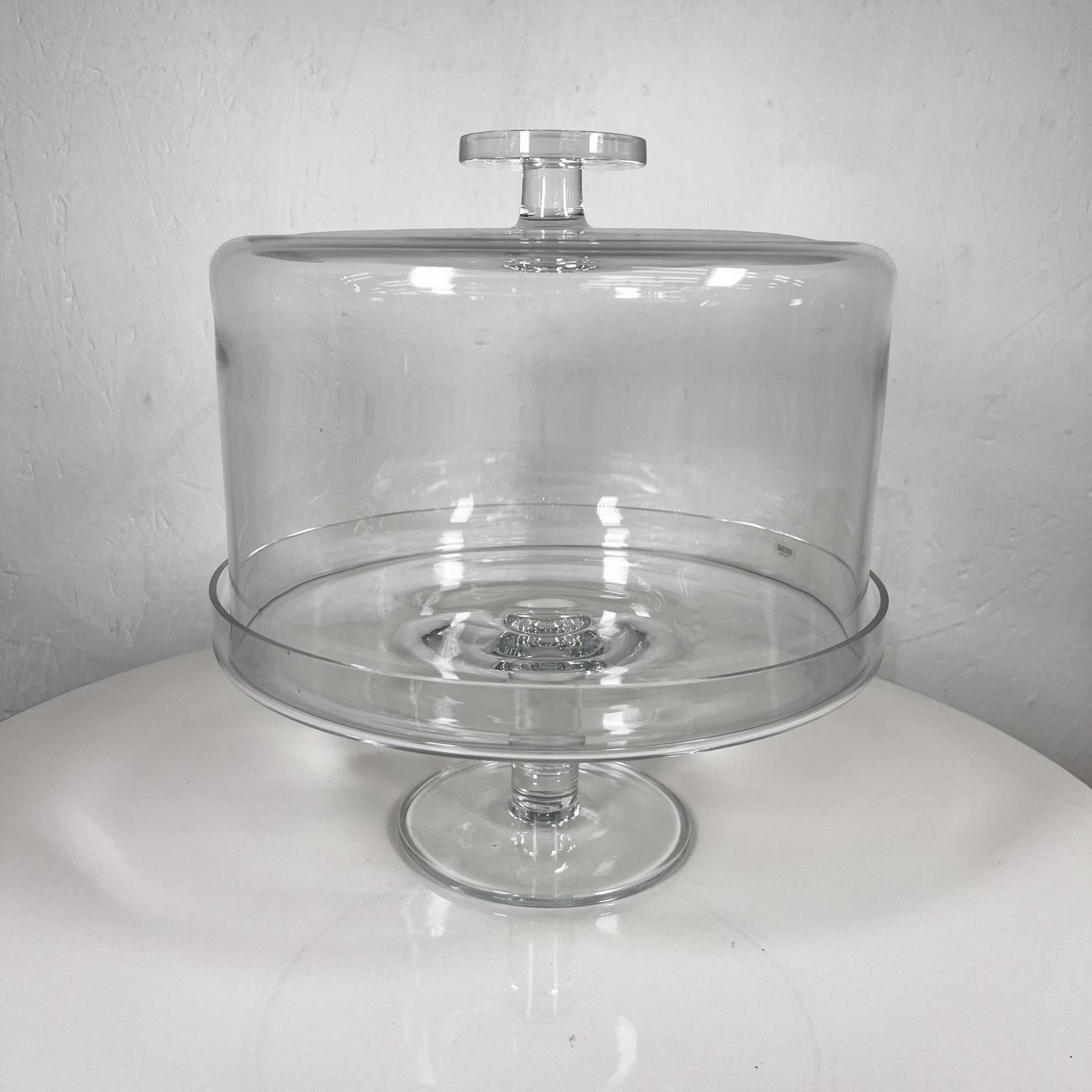 Exquisite Modern Large Domed Pedestal Glass Cake Stand
2-piece dome and stand
Unmarked
11.75 tall x 11 diameter
Original vintage preowned condition
See all images.