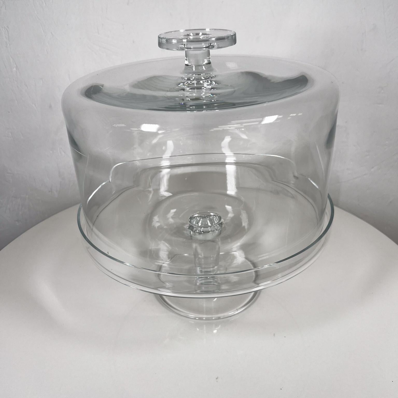 Exquisite Modern Large Domed Pedestal Glass Cake Stand In Good Condition In Chula Vista, CA