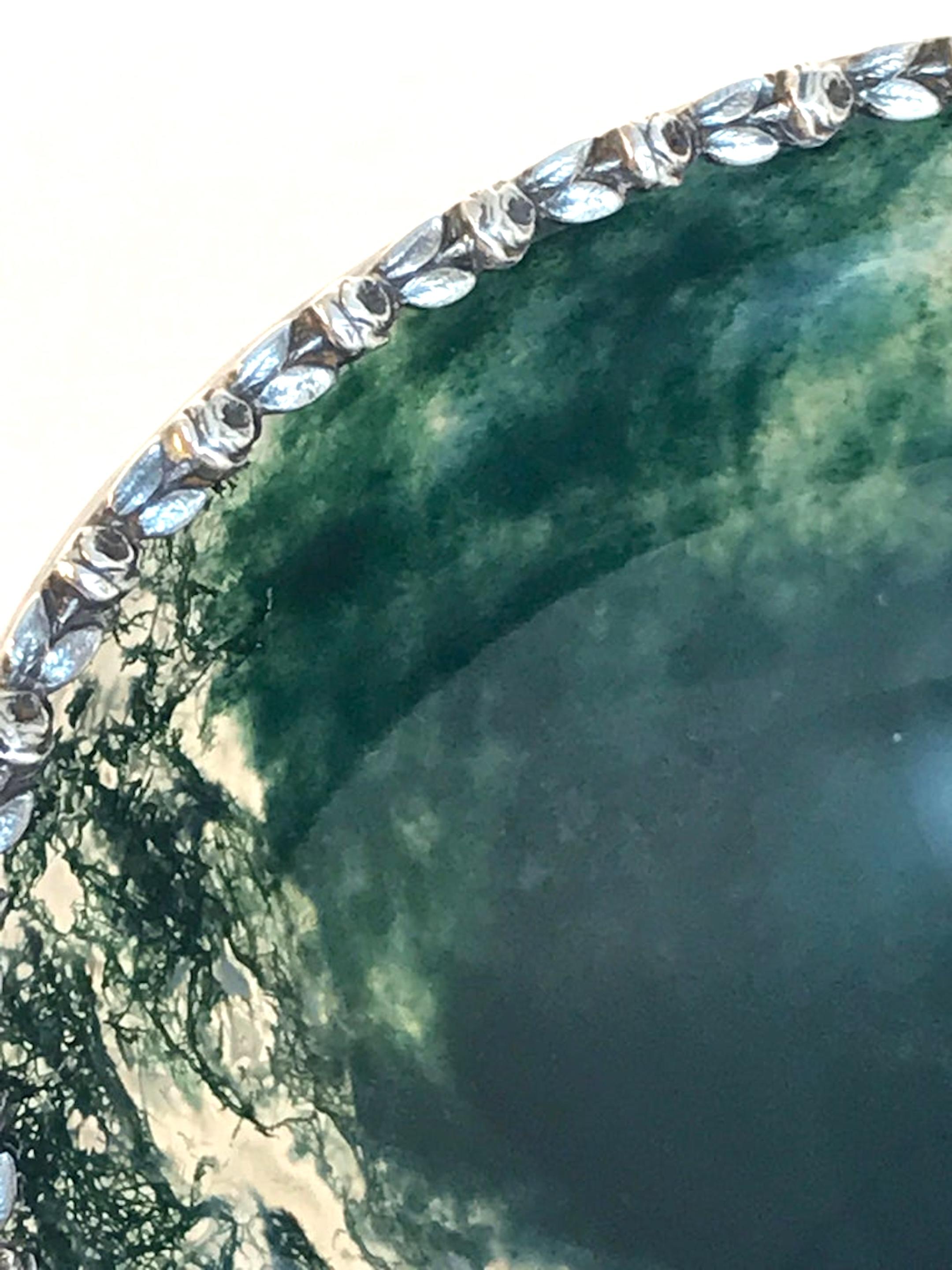 Exquisite Moss Agate Pedestal Bowl with Silver Mounts, Unmarked, Early 20th C. For Sale 4