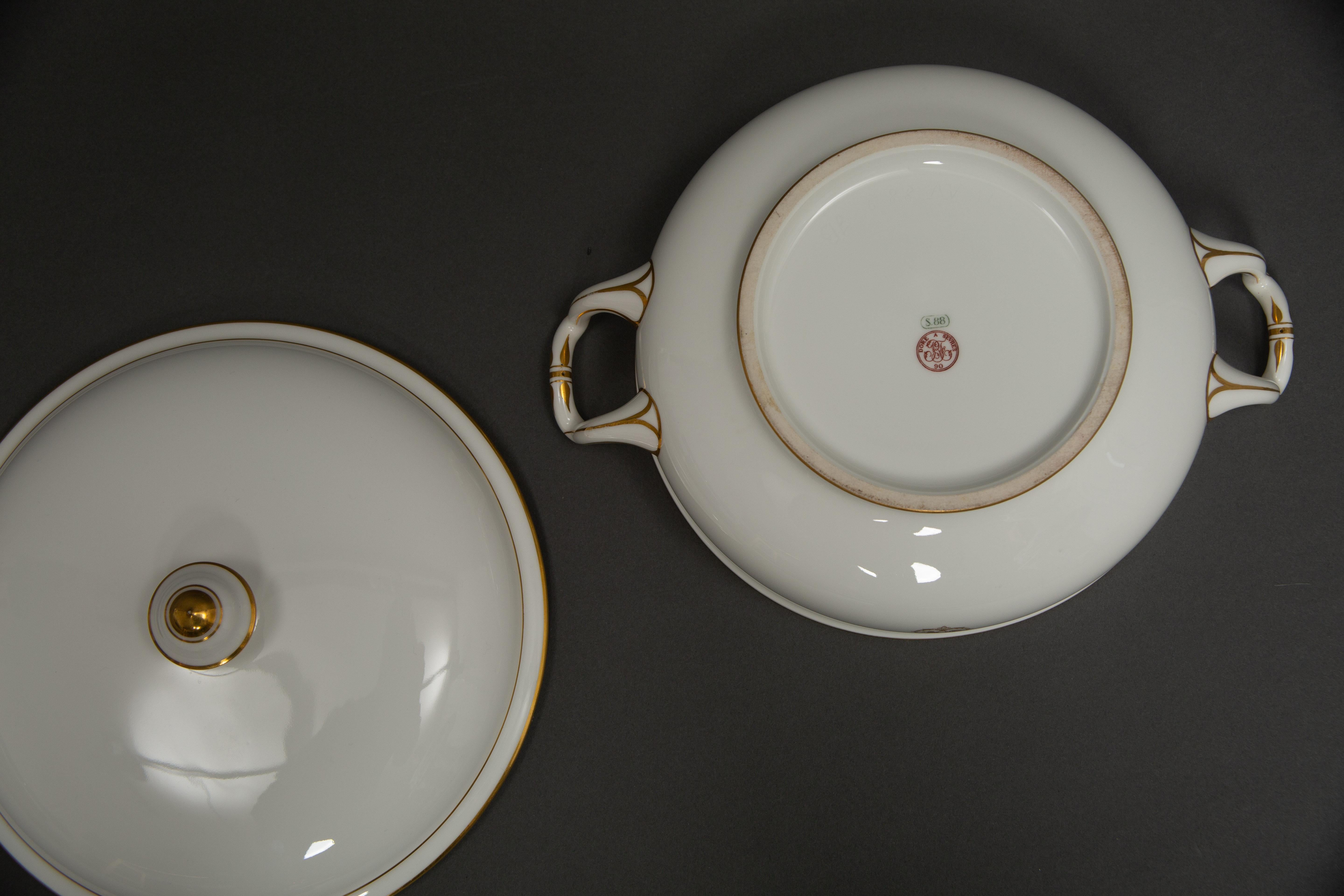Exquisite Napoleon Service - Sèvres Porcelain Reissue (1890) For Sale 7