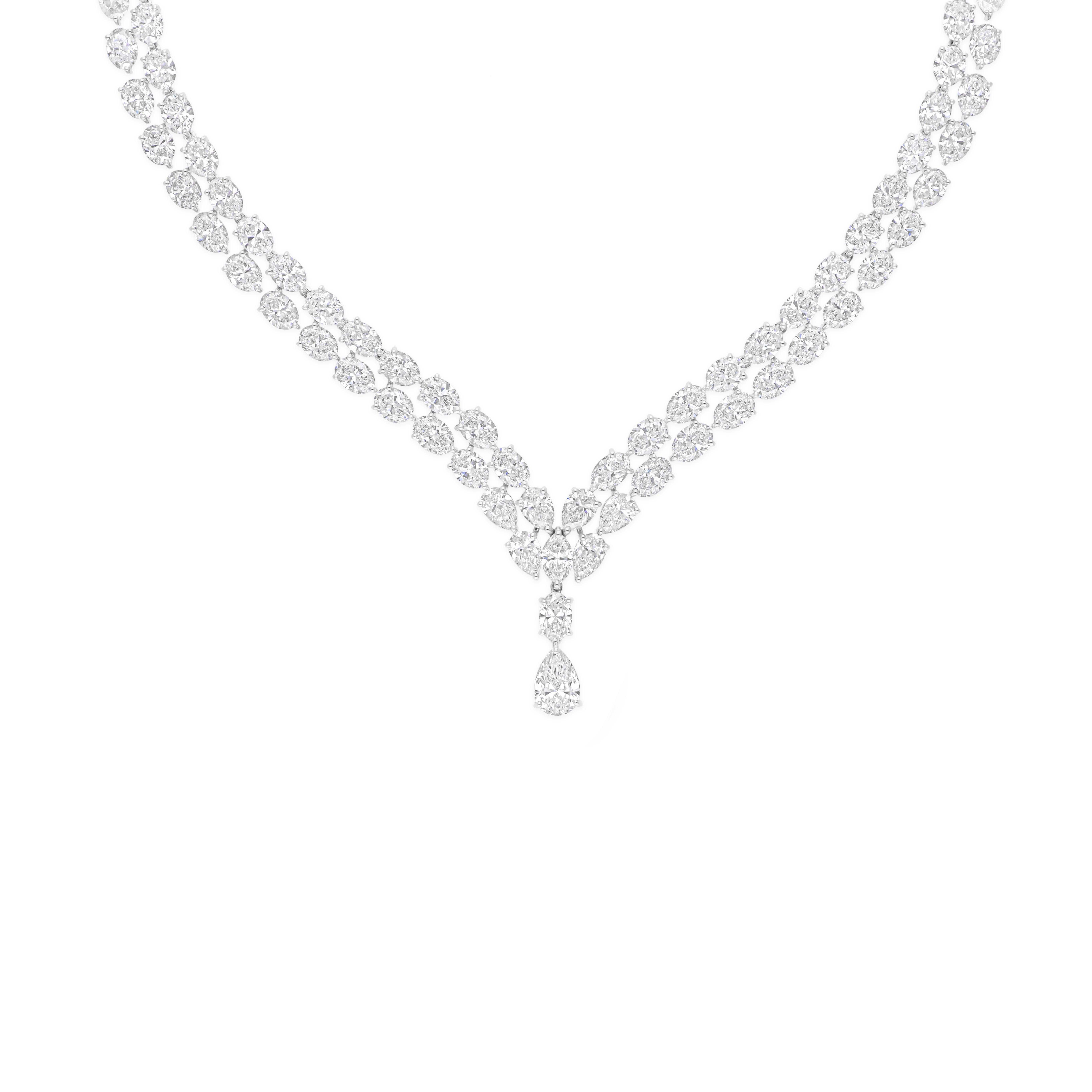 Moderno Squisita collana di diamanti naturali a forma multipla da 32,19 carati in oro bianco 14 carati in vendita