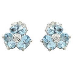 Boucles d'oreilles exquises en or blanc 14K avec aigue-marine naturelle et diamant