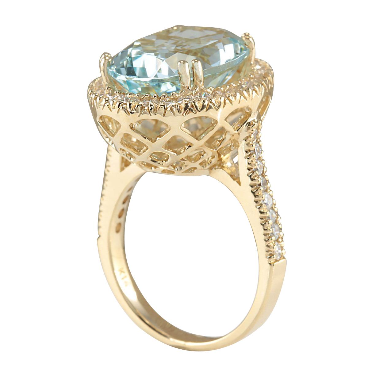 Modern Exquisite Natural Aquamarine Diamond Ring In 14 Karat Yellow Gold  For Sale