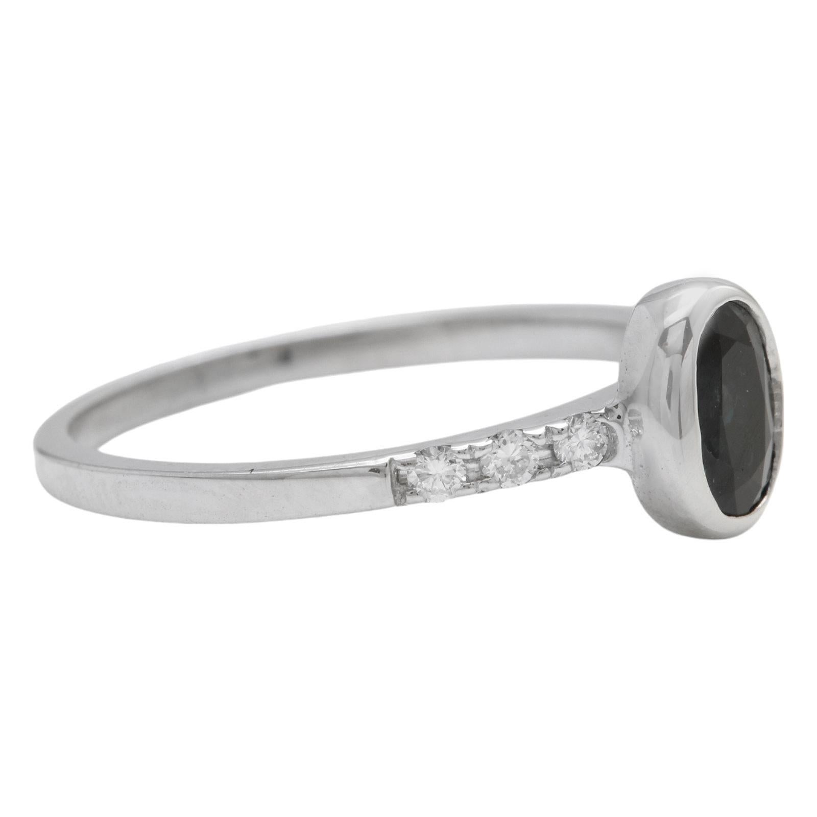Taille mixte Bague exquise en or blanc massif 14K avec saphir bleu naturel et diamant en vente