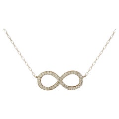 Exquisito Collar Infinito de Diamantes Naturales en Oro Blanco de 14 Kilates