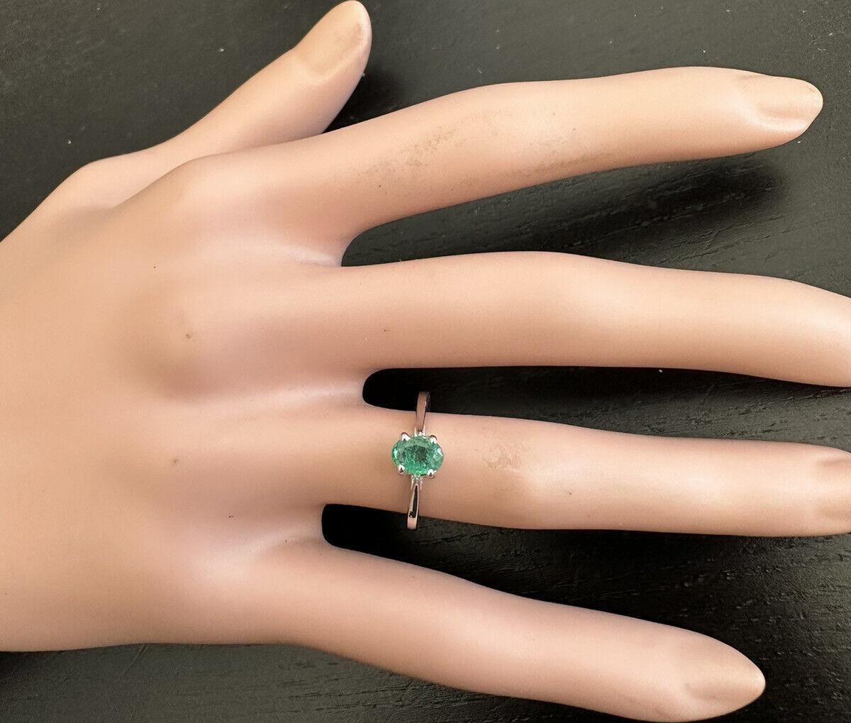 Exquisite Natural Emerald 14k Solid White Gold Ring For Sale 2
