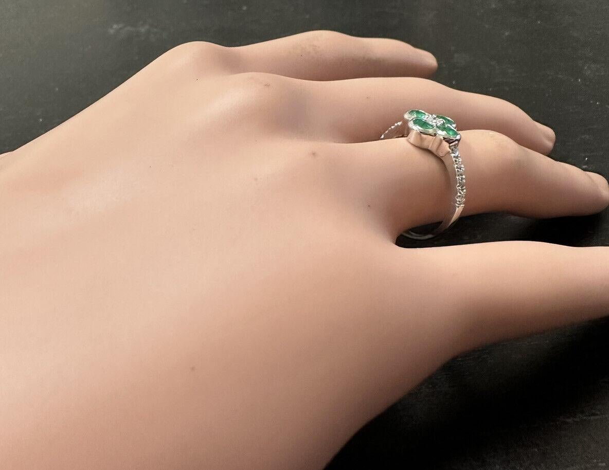 Exquisite Natural Emerald and Diamond 14K Solid White Gold Ring For Sale 3