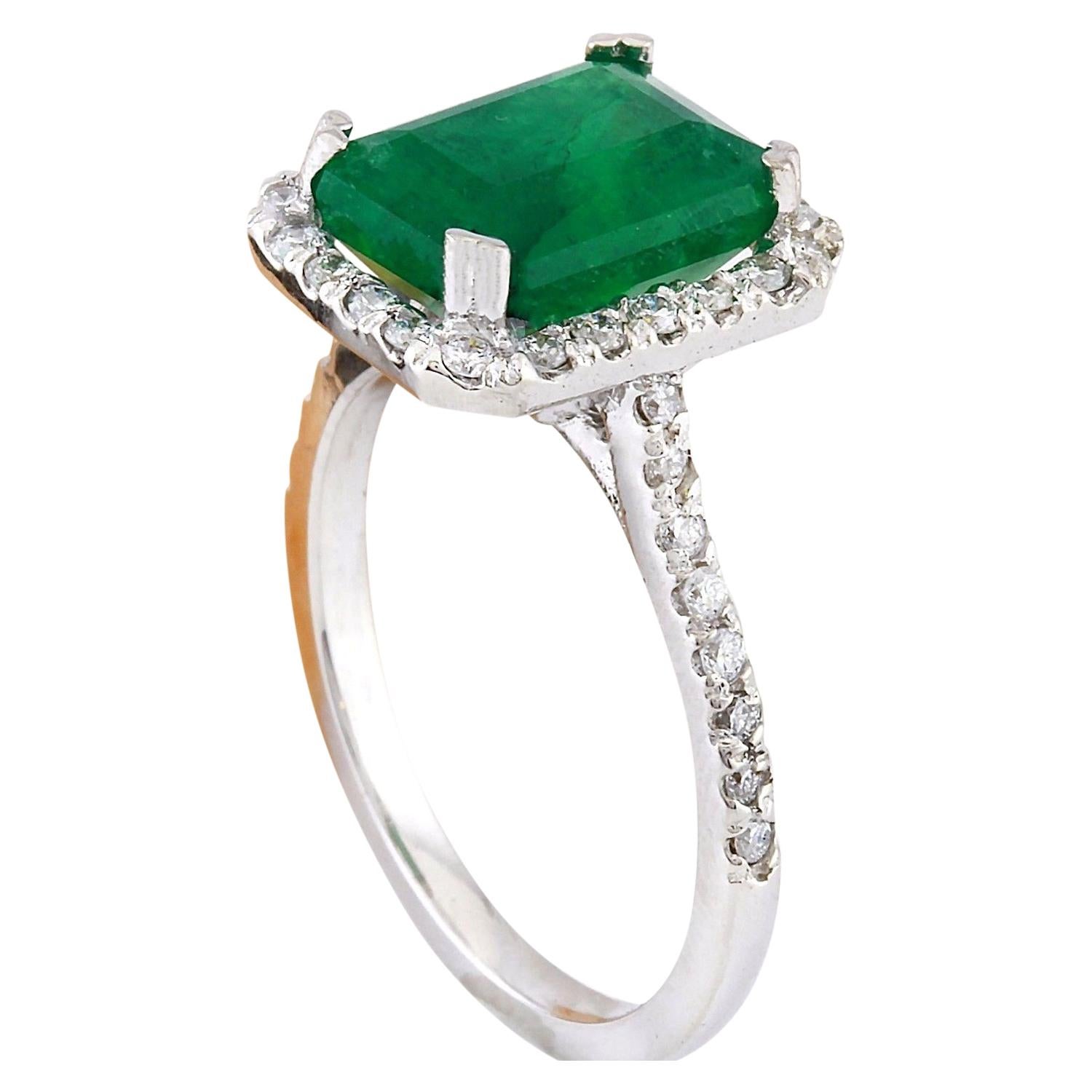 Modern Exquisite Natural Emerald Diamond Ring In 14 Karat Solid White Gold  For Sale