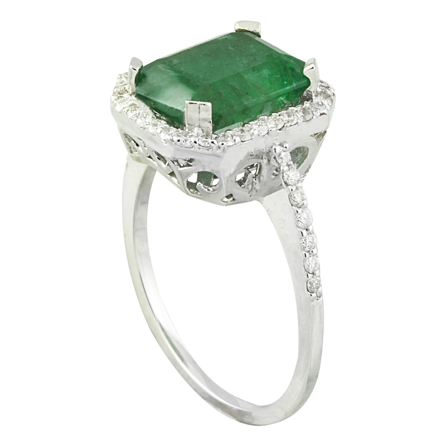 Modern Exquisite Natural Emerald Diamond Ring In 14 Karat Solid White Gold For Sale