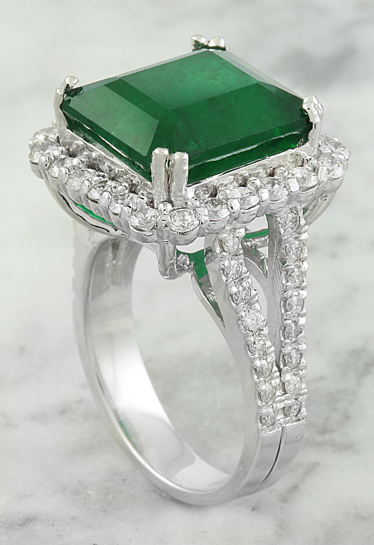 Emerald Cut Exquisite Natural Emerald Diamond Ring In 14 Karat Solid White Gold  For Sale