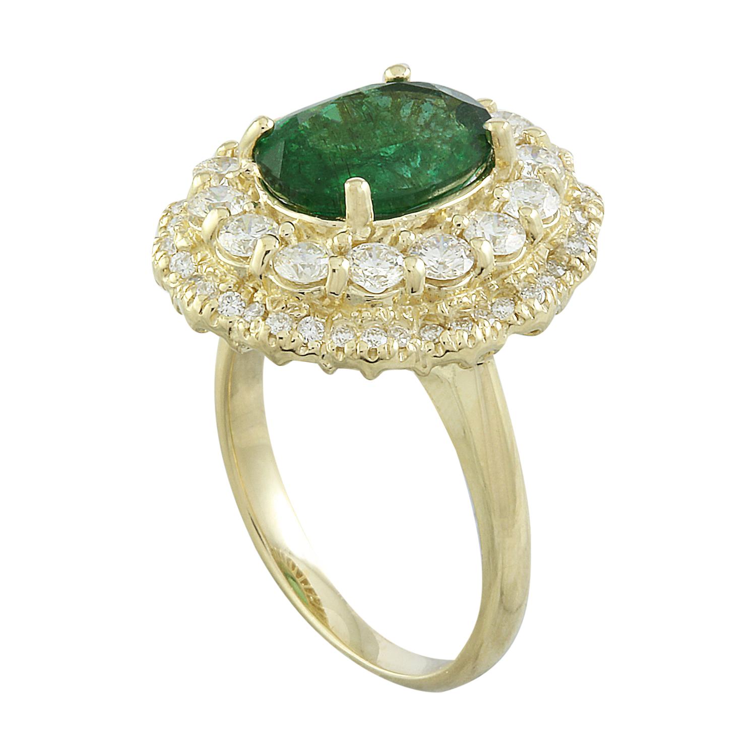 Modern Exquisite Natural Emerald Diamond Ring In 14 Karat Solid Yellow Gold  For Sale