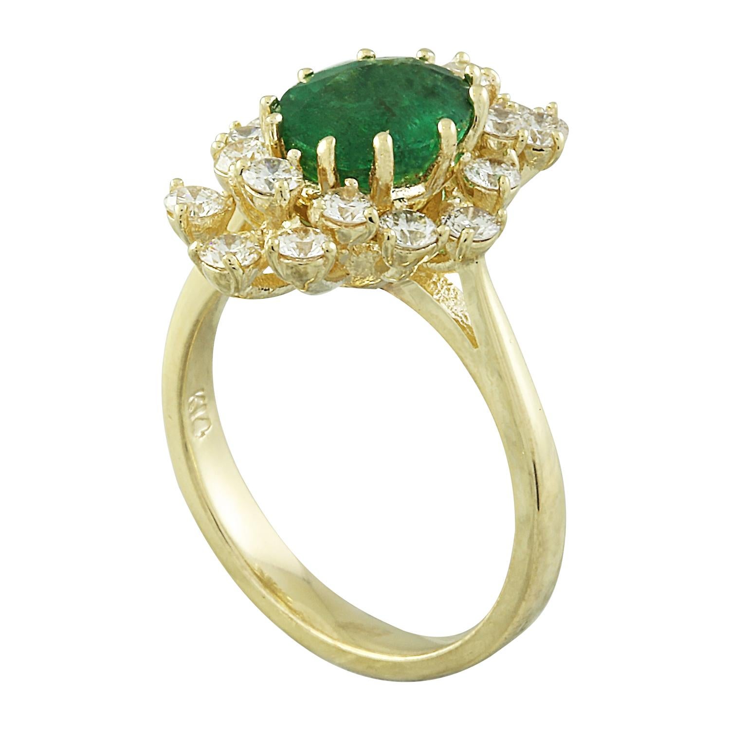 Modern Exquisite Natural Emerald Diamond Ring In 14 Karat Solid Yellow Gold  For Sale