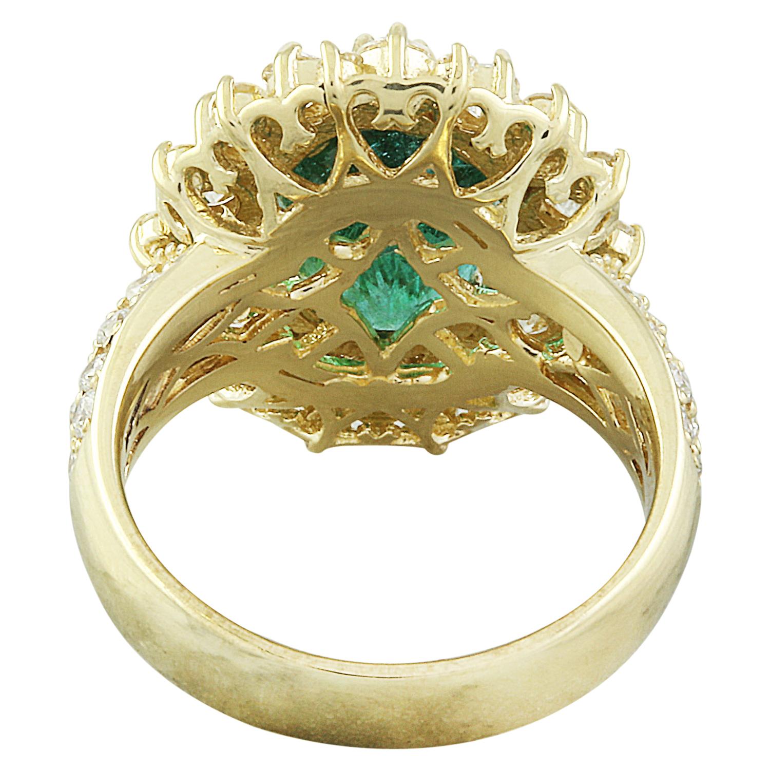 Oval Cut Exquisite Natural Emerald Diamond Ring In 14 Karat Solid Yellow Gold  For Sale