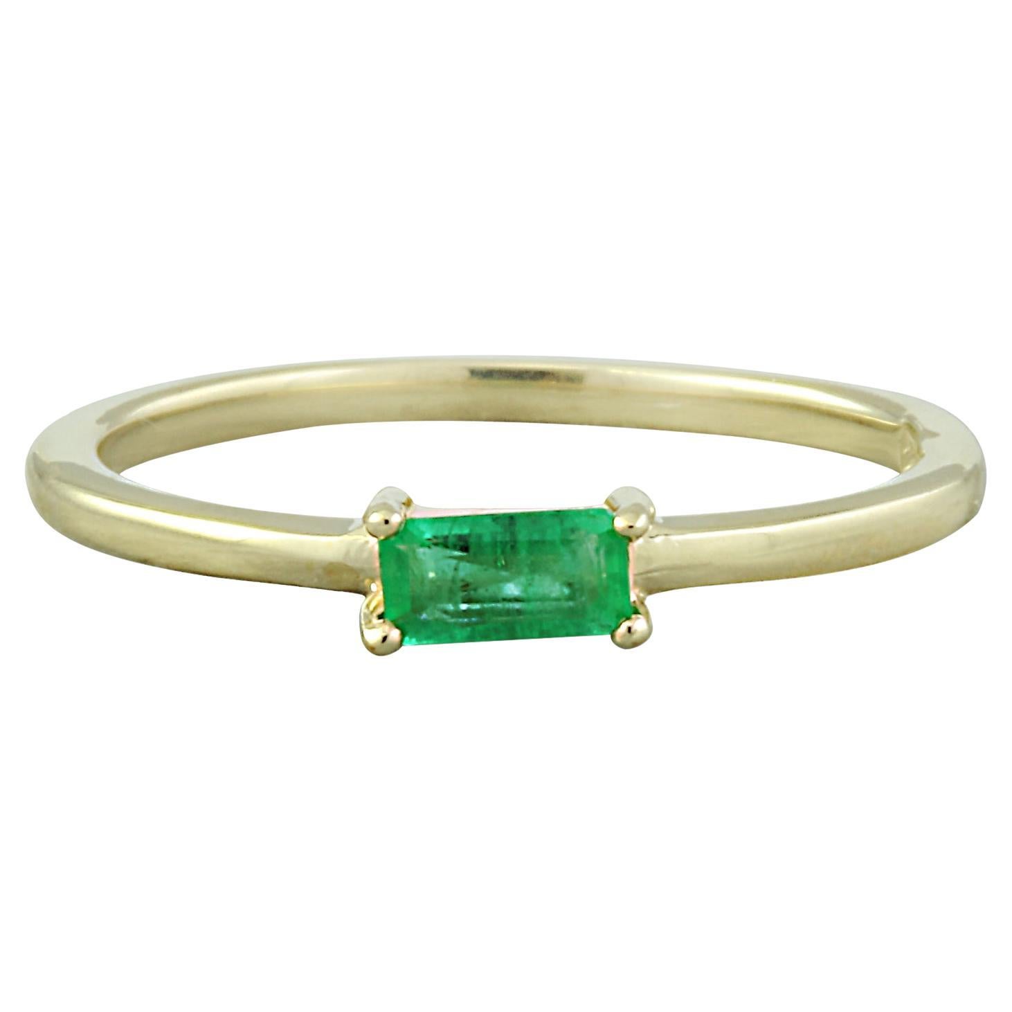 Exquisite Natural Emerald Ring In 14 Karat Solid Yellow Gold  For Sale