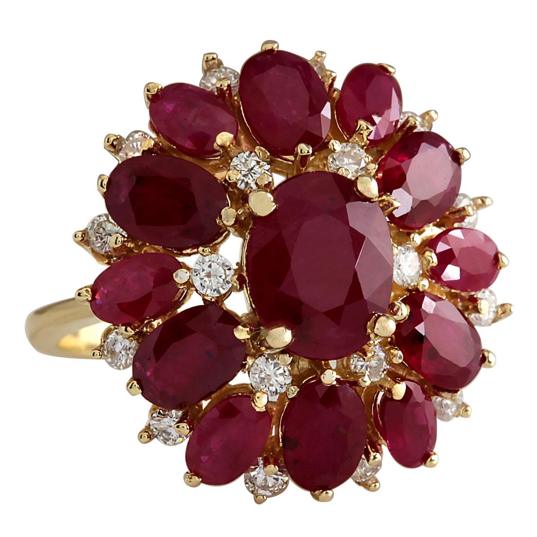 Eleva tu estilo con este exquisito Anillo de Diamantes de Oro Amarillo de 14 Kilates y Rubí Natural de 7,47 Quilates. Fabricado en lujoso oro amarillo de 14 quilates y sellado para garantizar su autenticidad, este anillo pesa 6,5 gramos, lo que
