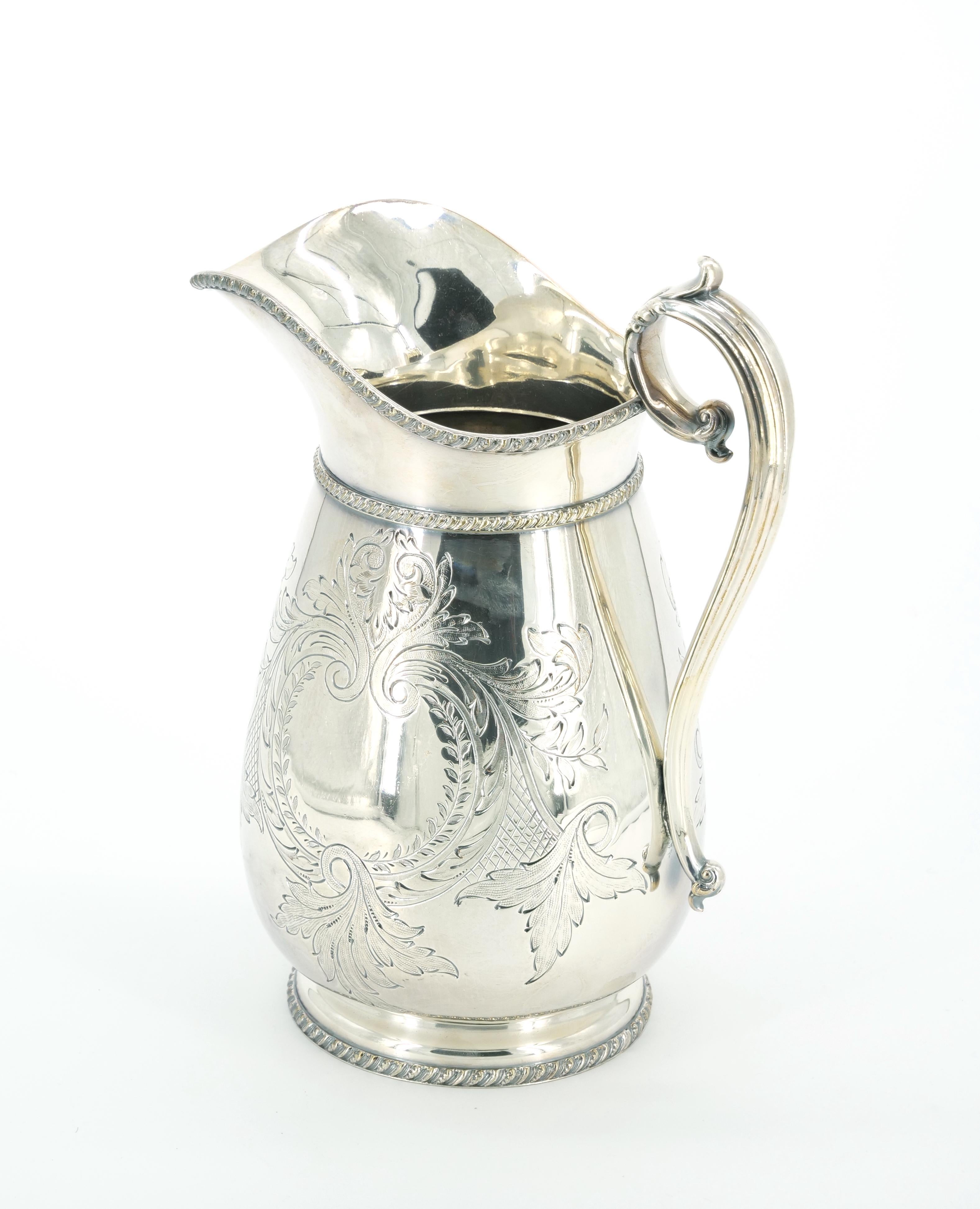 Exquisite Old English Sheffield Silver-plated Tableware Serving Pitcher For Sale 7