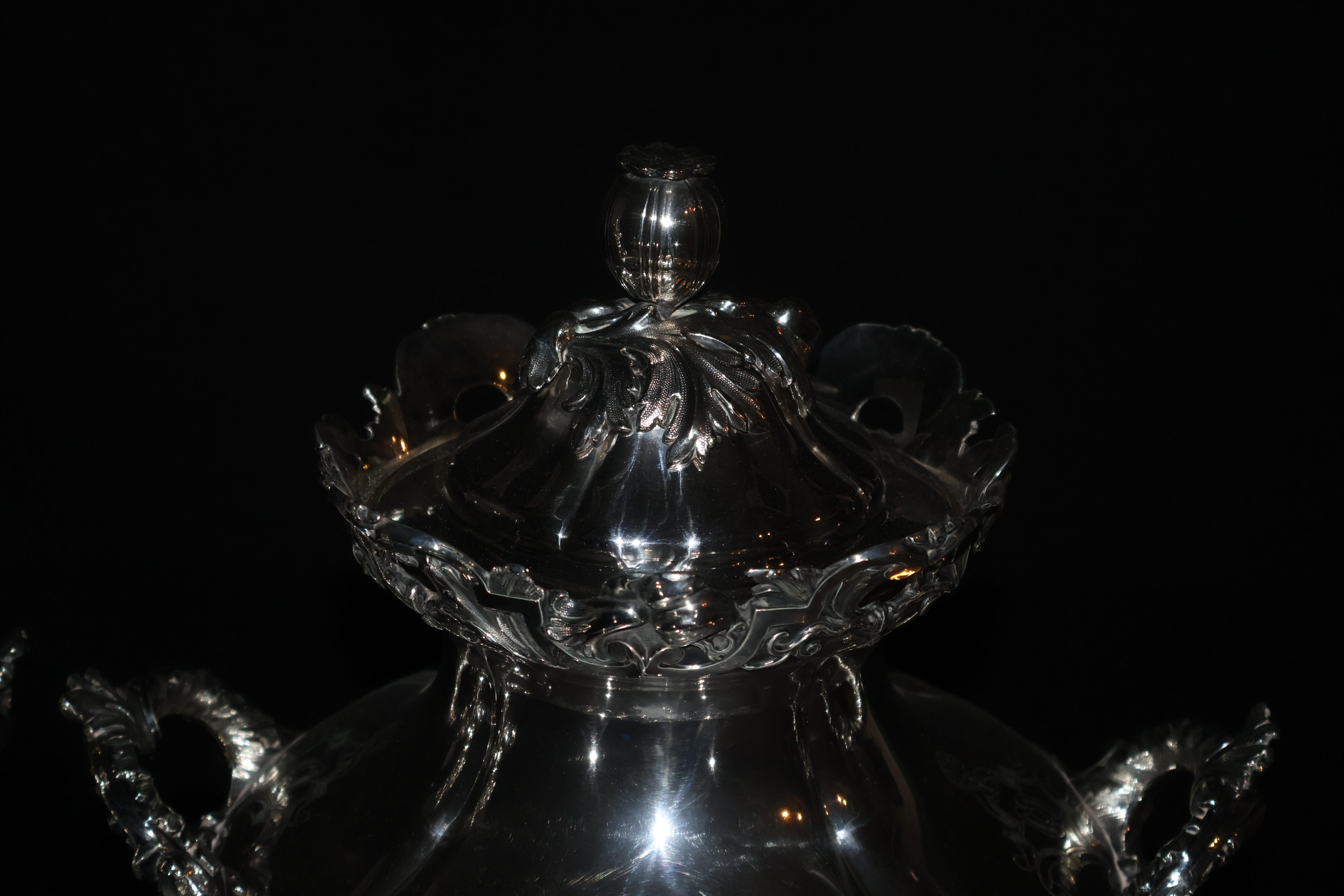 Squisita coppia di samovar Sheffield antichi in vendita 2
