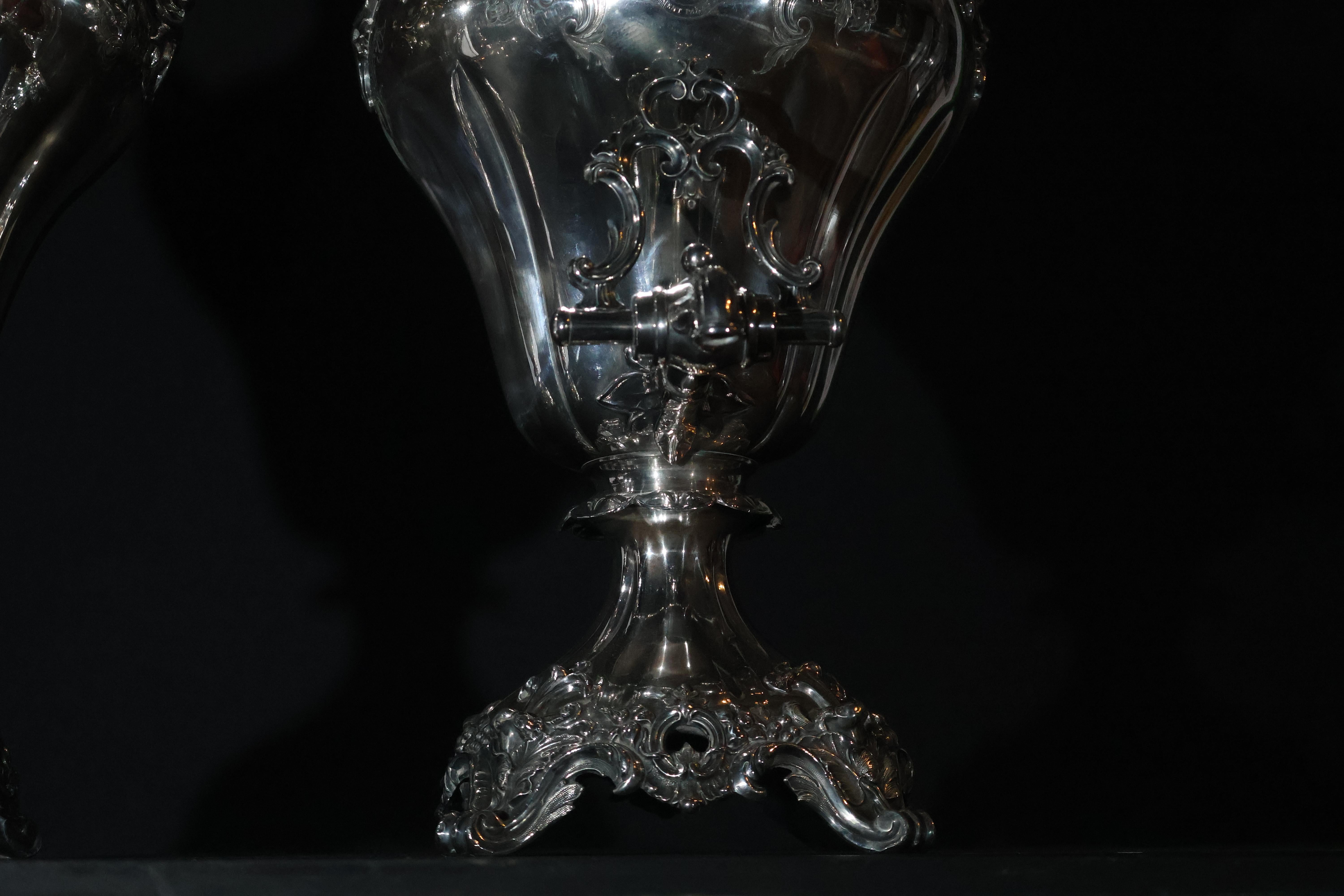 Squisita coppia di samovar Sheffield antichi in vendita 8
