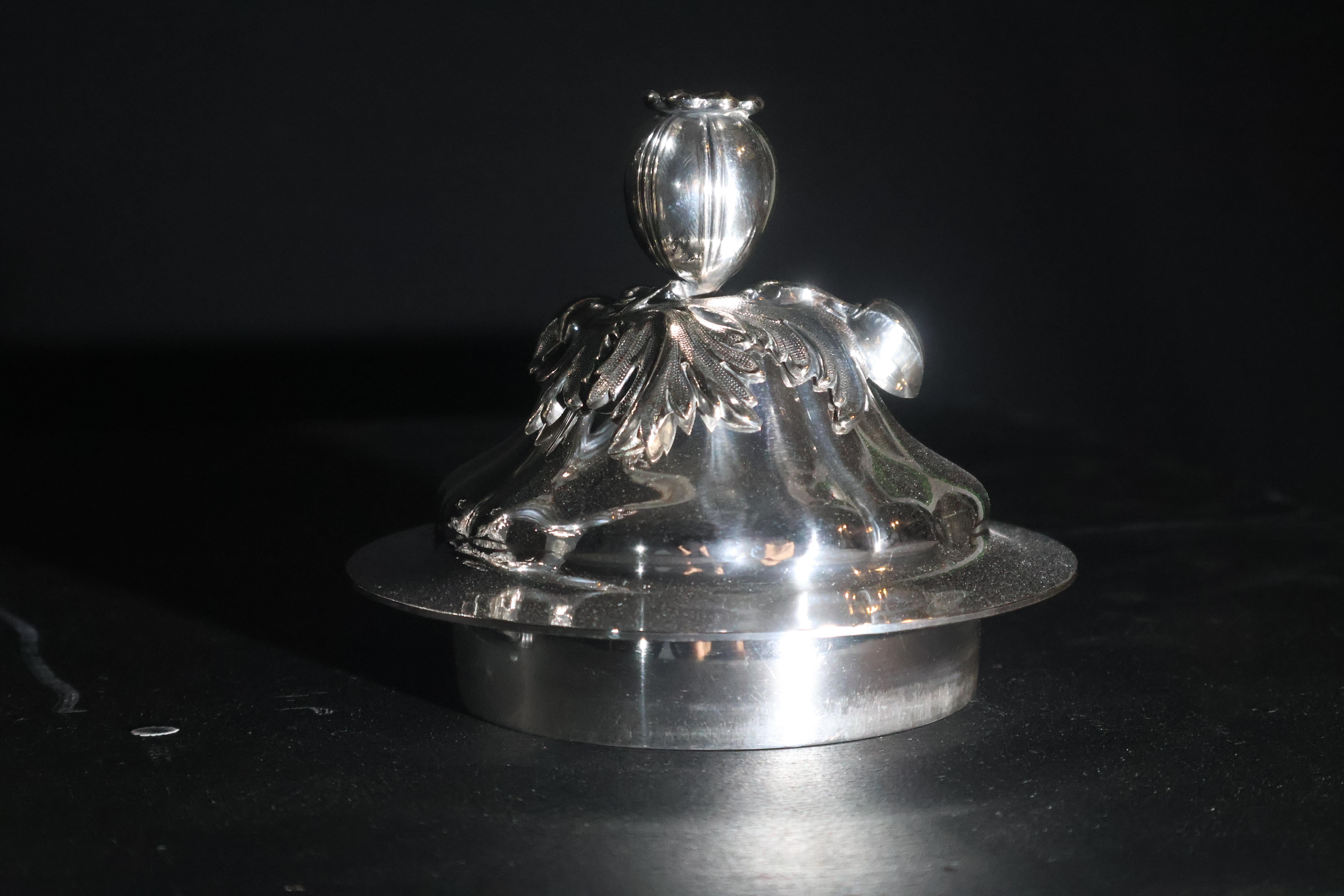 Fine XIX secolo Squisita coppia di samovar Sheffield antichi in vendita