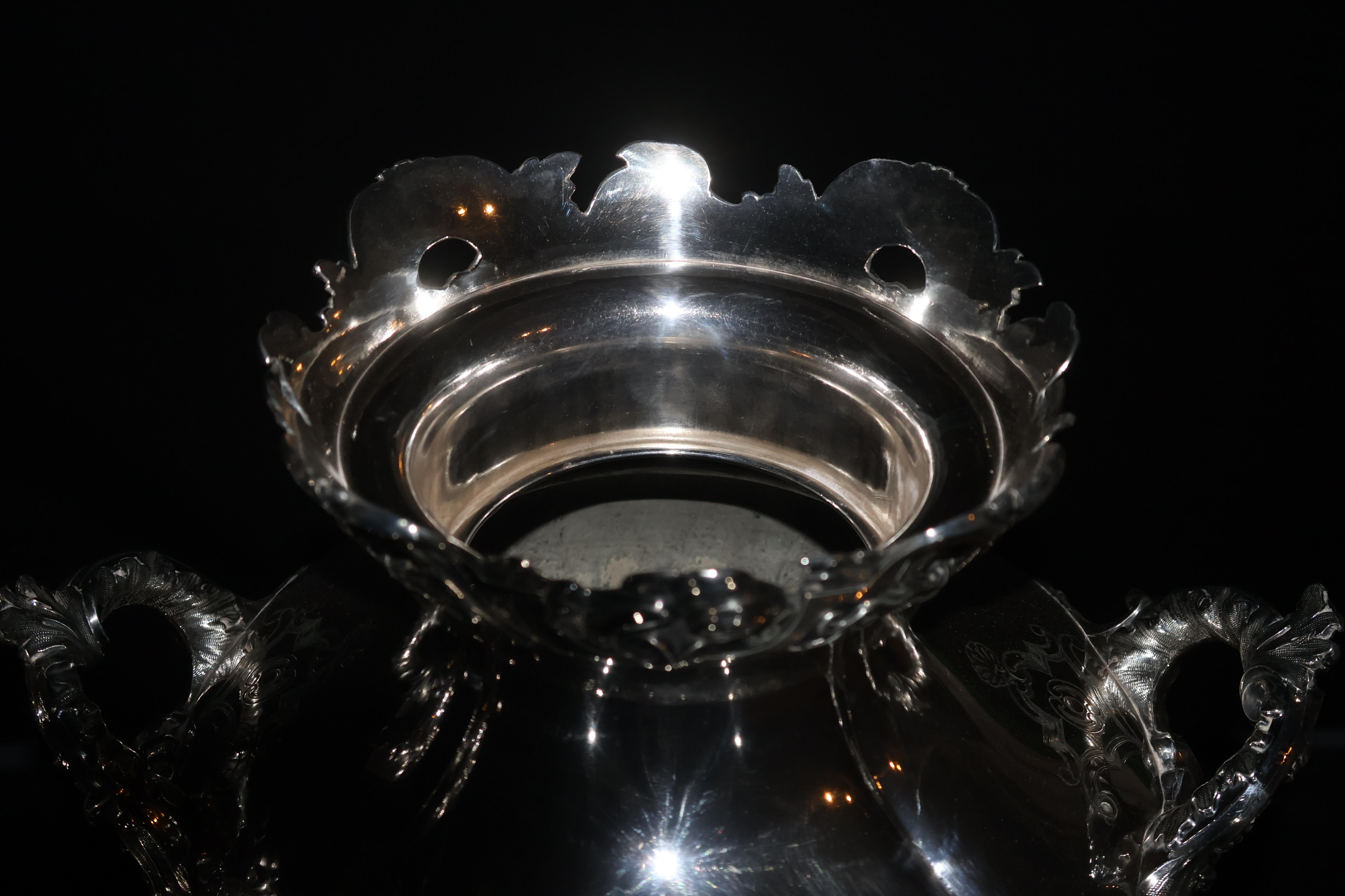 Squisita coppia di samovar Sheffield antichi in vendita 1