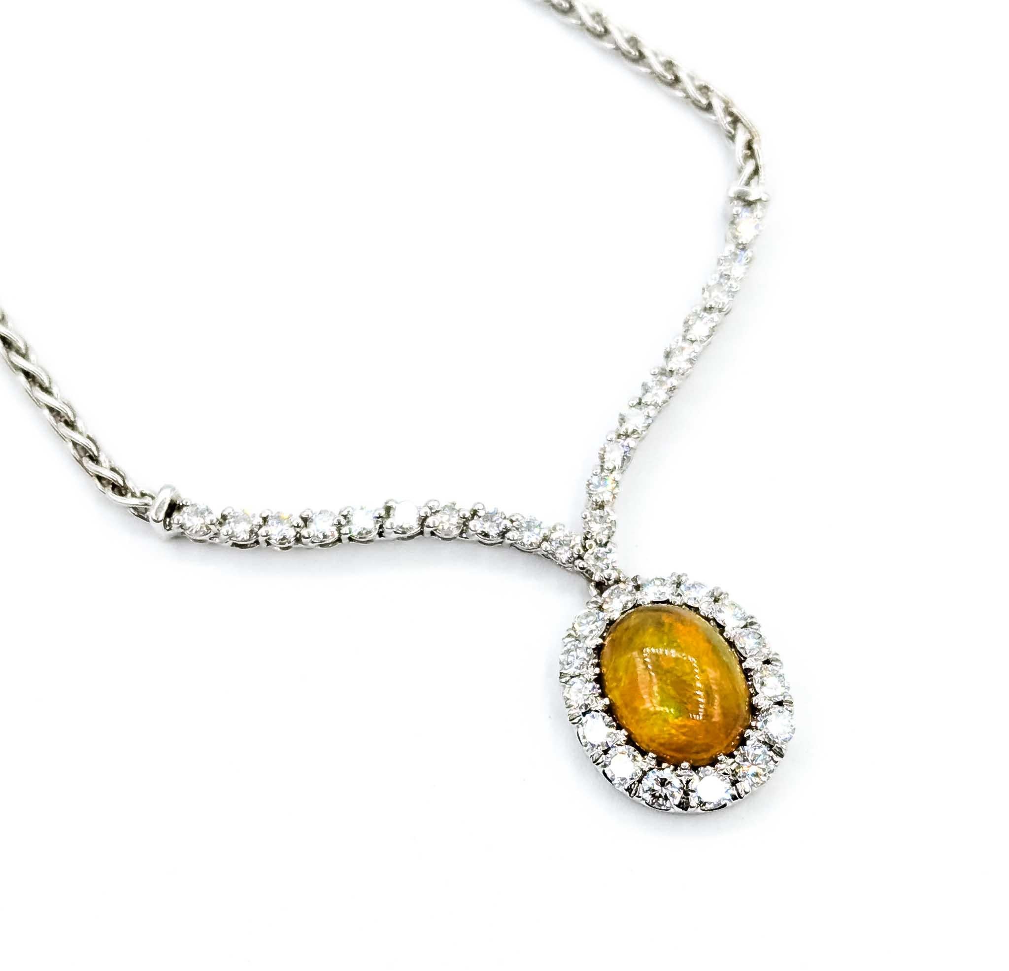 Squisita collana con opale e diamanti in oro bianco 18 carati in vendita 3