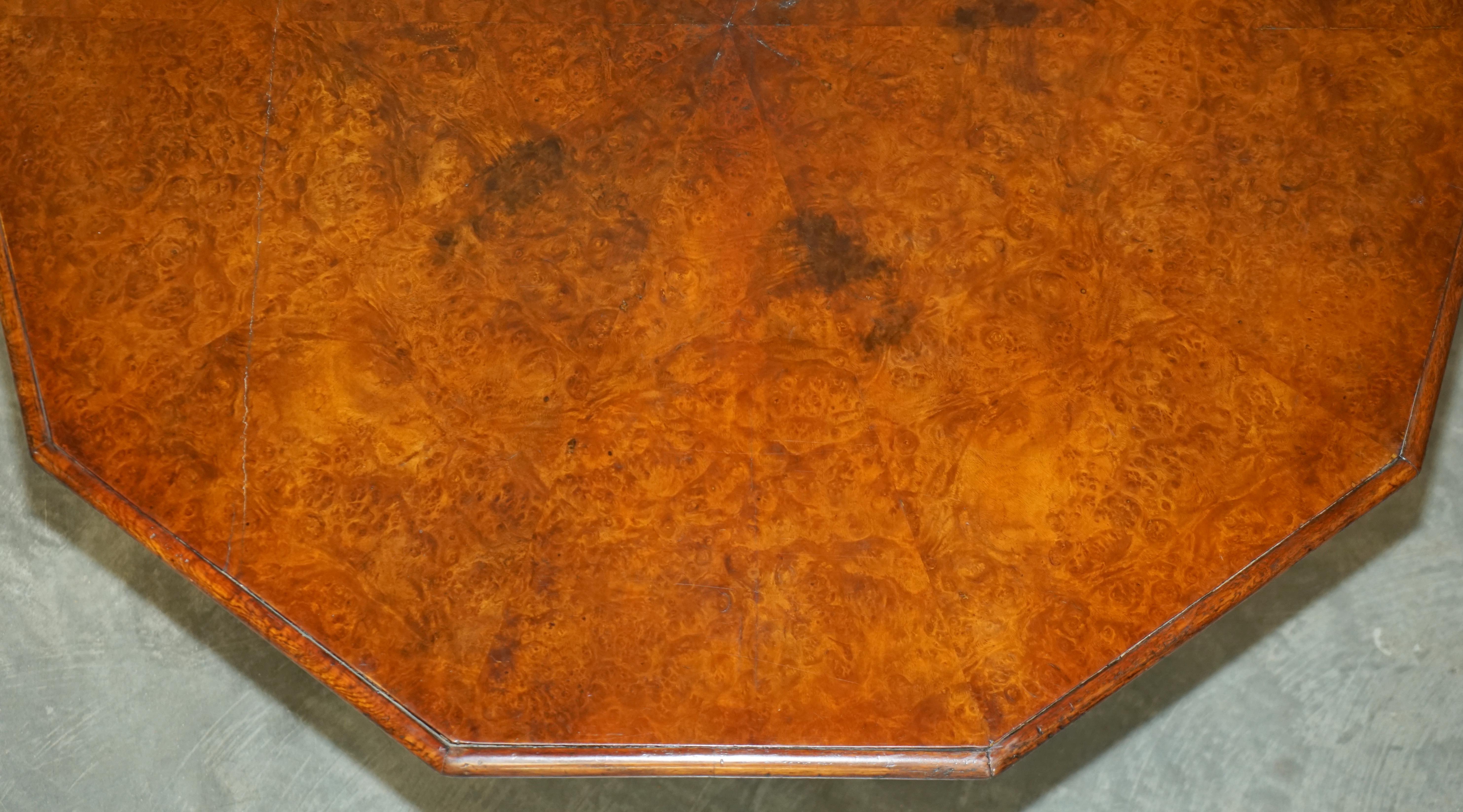 EXQUISITE ORIGINAL ANTiQUE LAMB OF MANCHESTER BURR WALNUT DINING CENTRE TABLE For Sale 6