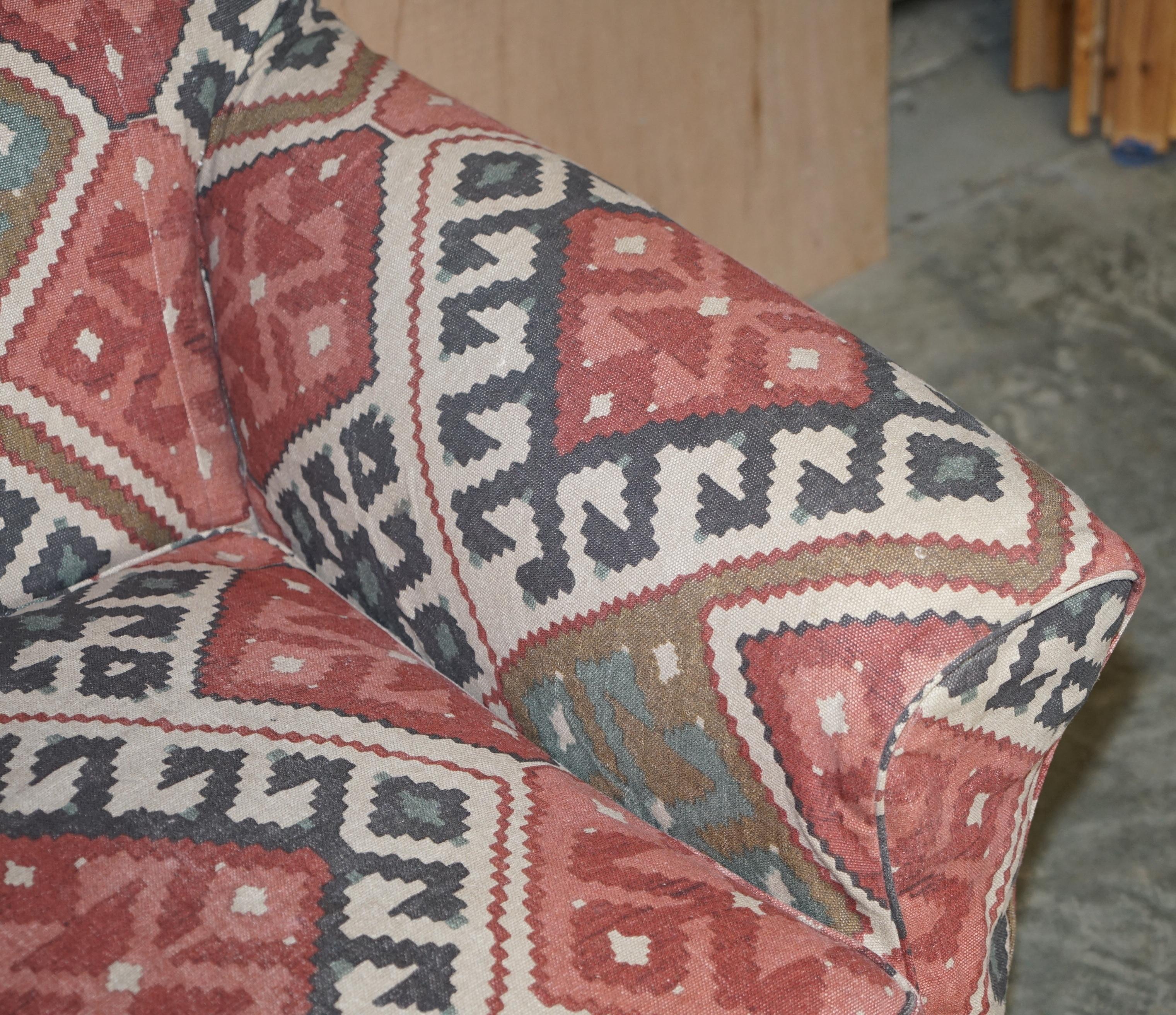 Original viktorianisches gepolstertes Kilim-Sofa, Hartholz, gedrechselte Vorderbeine im Angebot 1