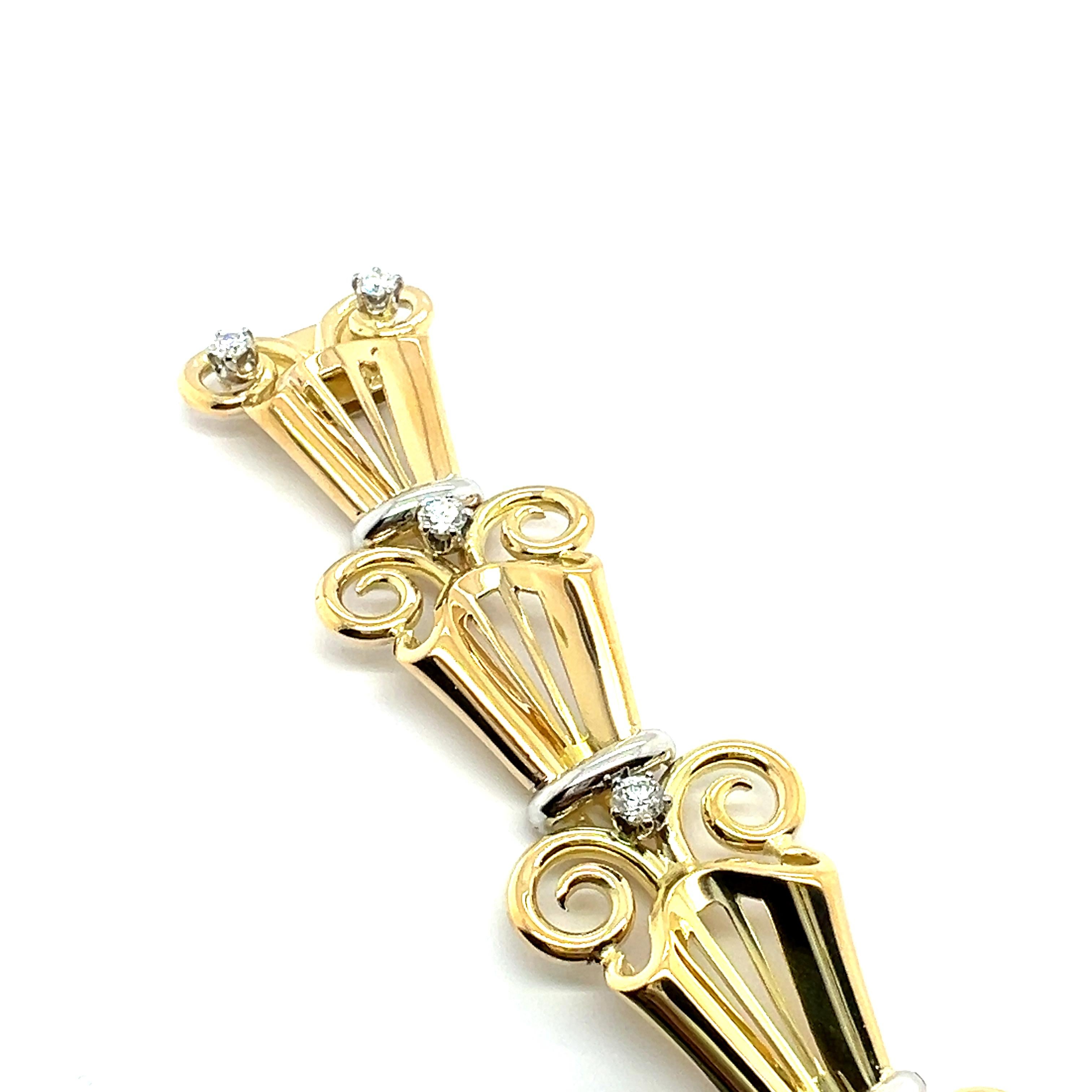 Exquisite Ornate Bracelet with Diamonds in 18 Karat Yellow & White Gold For Sale 5
