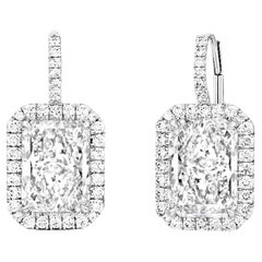 Exquise paire de pendants d'oreilles Halo de 3 diamants taille radiant certifiés GIA