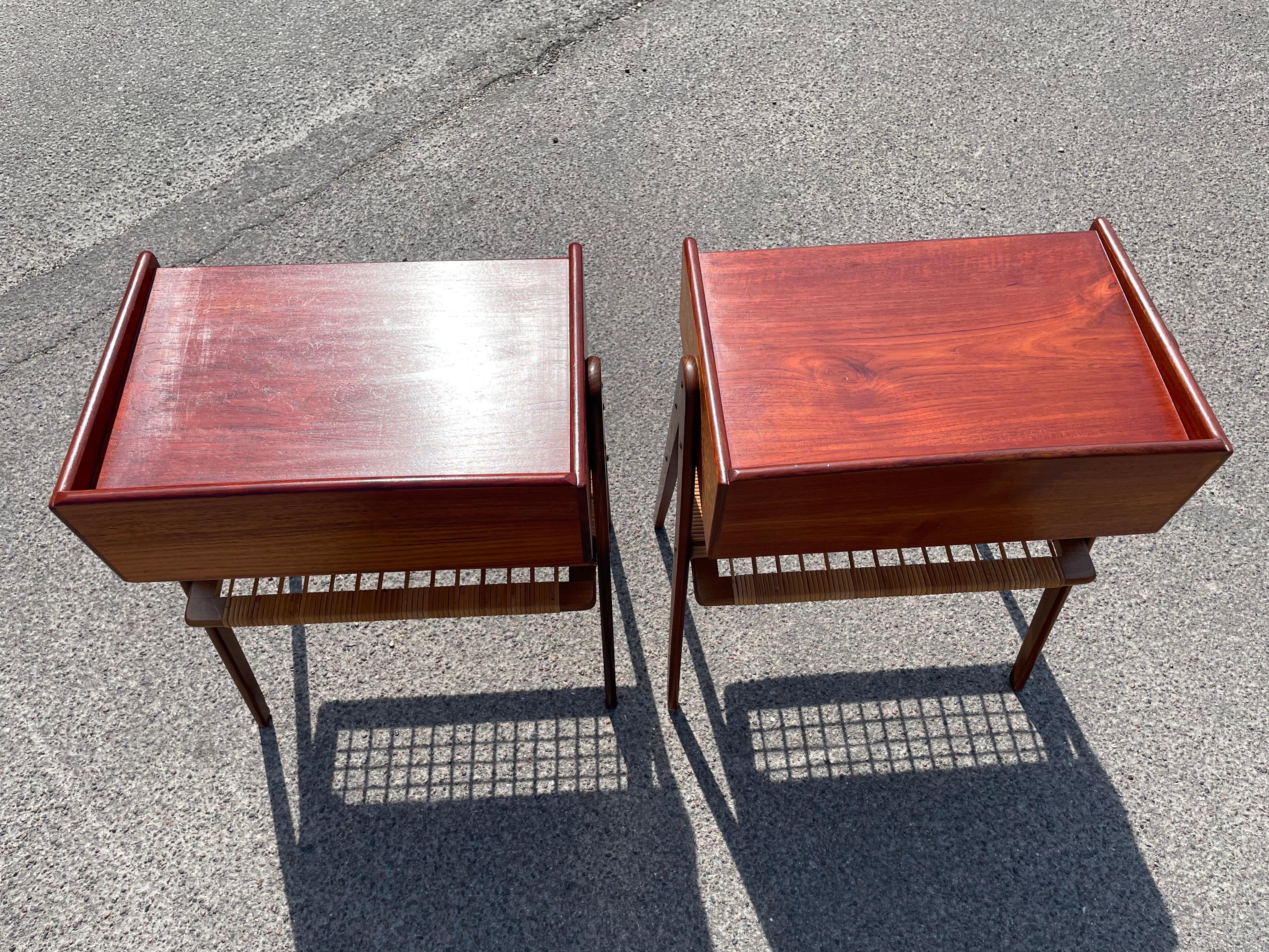 Milieu du XXe siècle Exquise paire de tables de nuit en teck Søren Rasmussen des années 1960