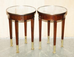 ECCEZIONALE COPPIA DI TAVOLI DA LAMPADA DA CASA IN OTTONE E MASSICCIO EBONICO