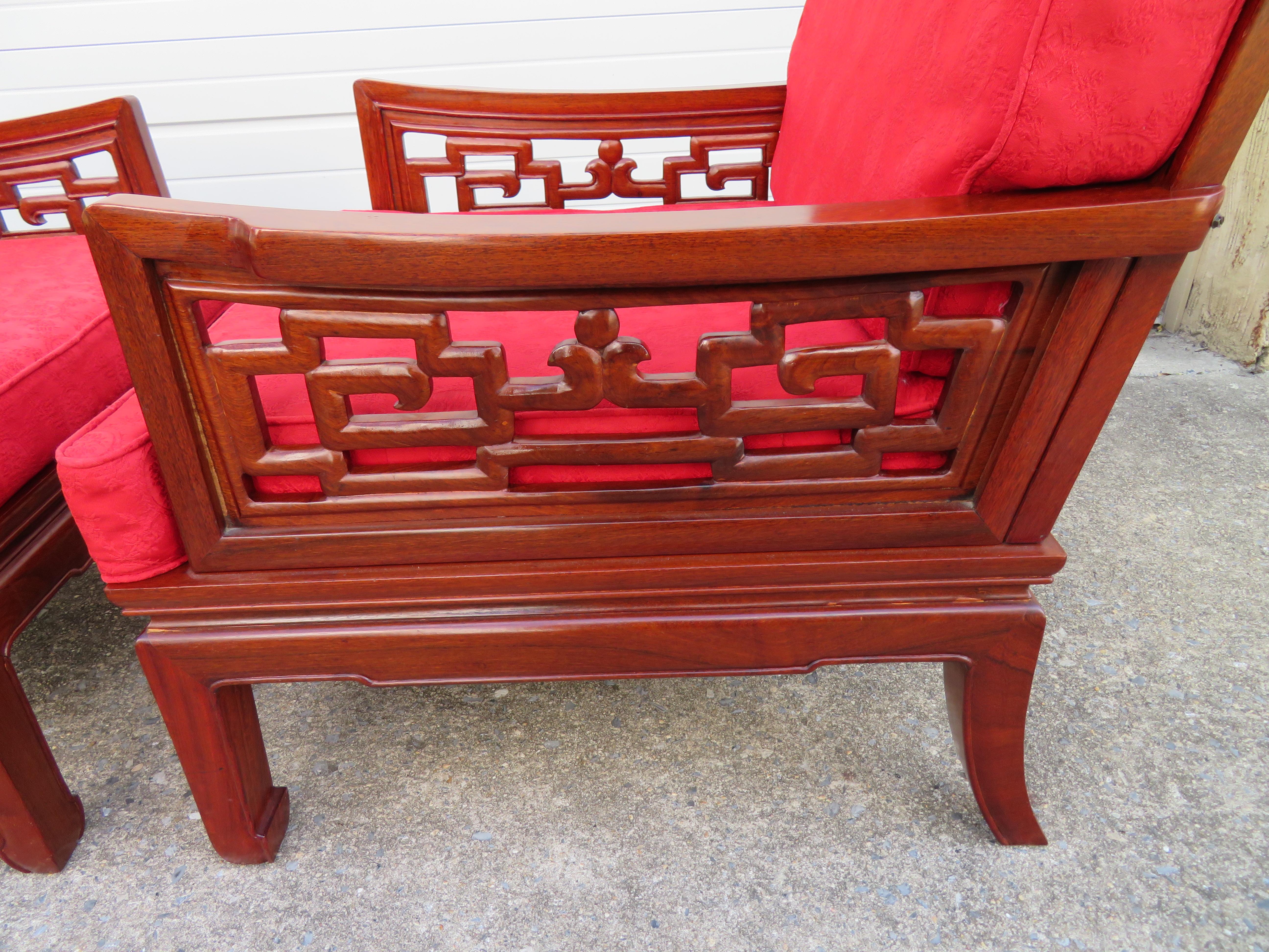 Exquisite Pair of Chinoiserie Ming Style Carved Rosewood Chairs Asian Modern In Good Condition For Sale In Pemberton, NJ