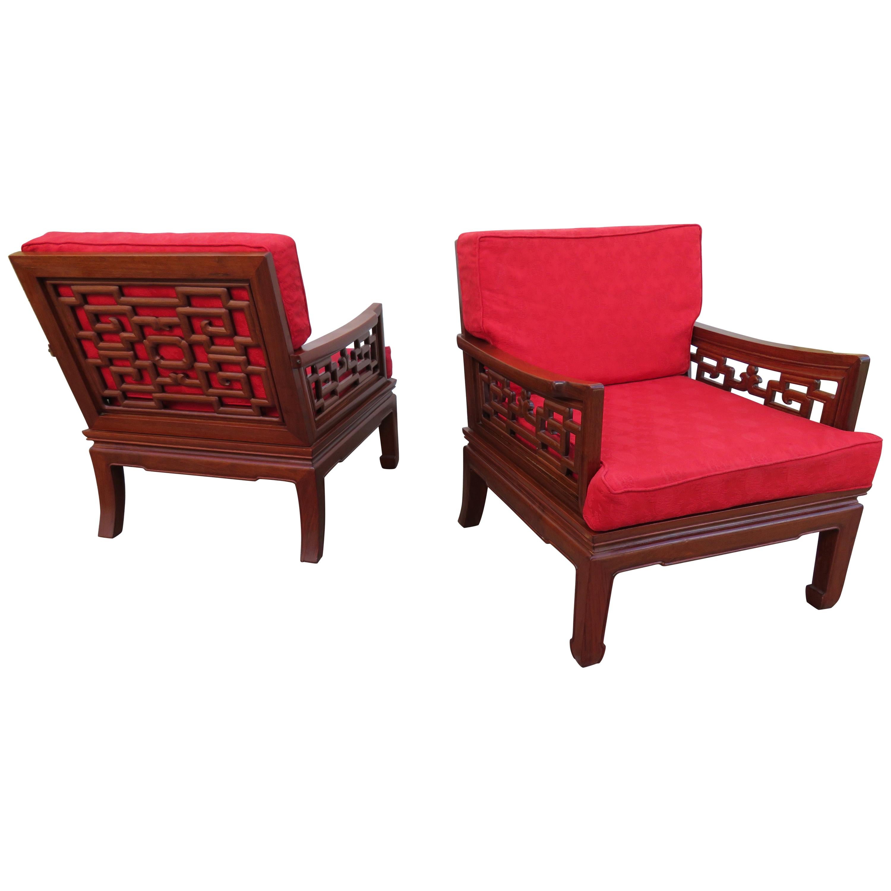 Exquisite Pair of Chinoiserie Ming Style Carved Rosewood Chairs Asian Modern For Sale